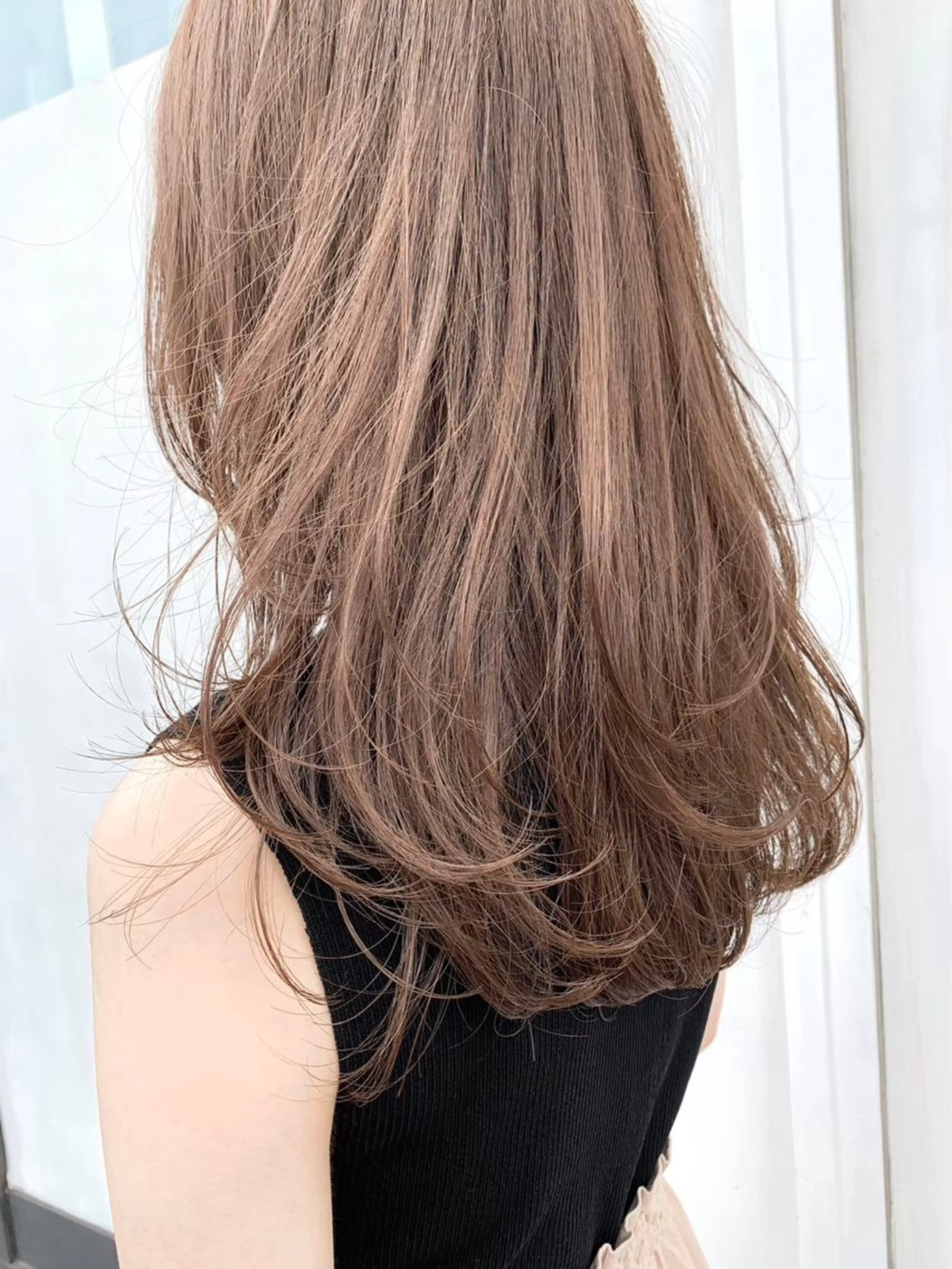 カラー 菅原 しずくのヘアスタイル