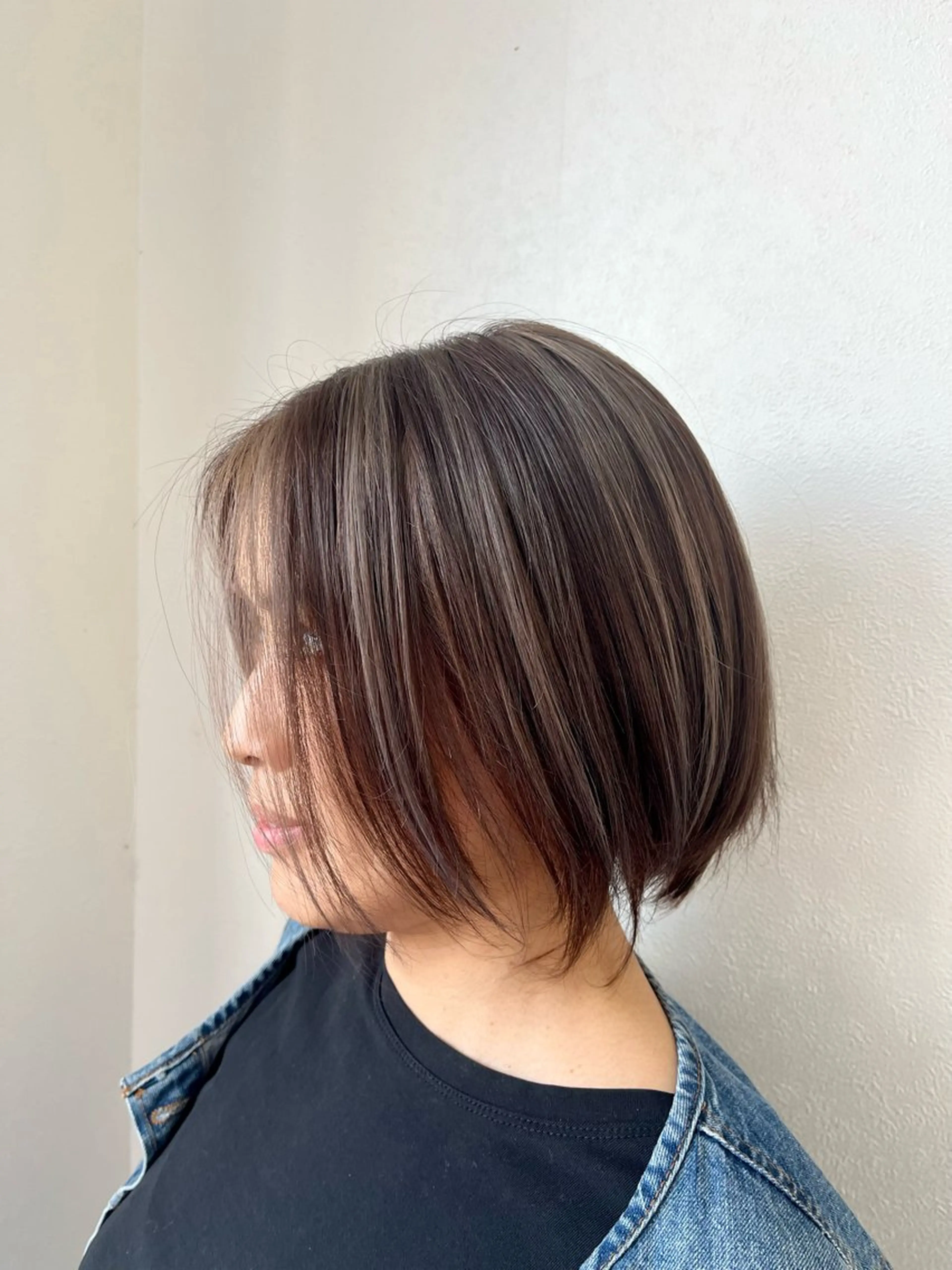 カラー グレージュ ハイライトカラー 齊藤 美有のヘアスタイル