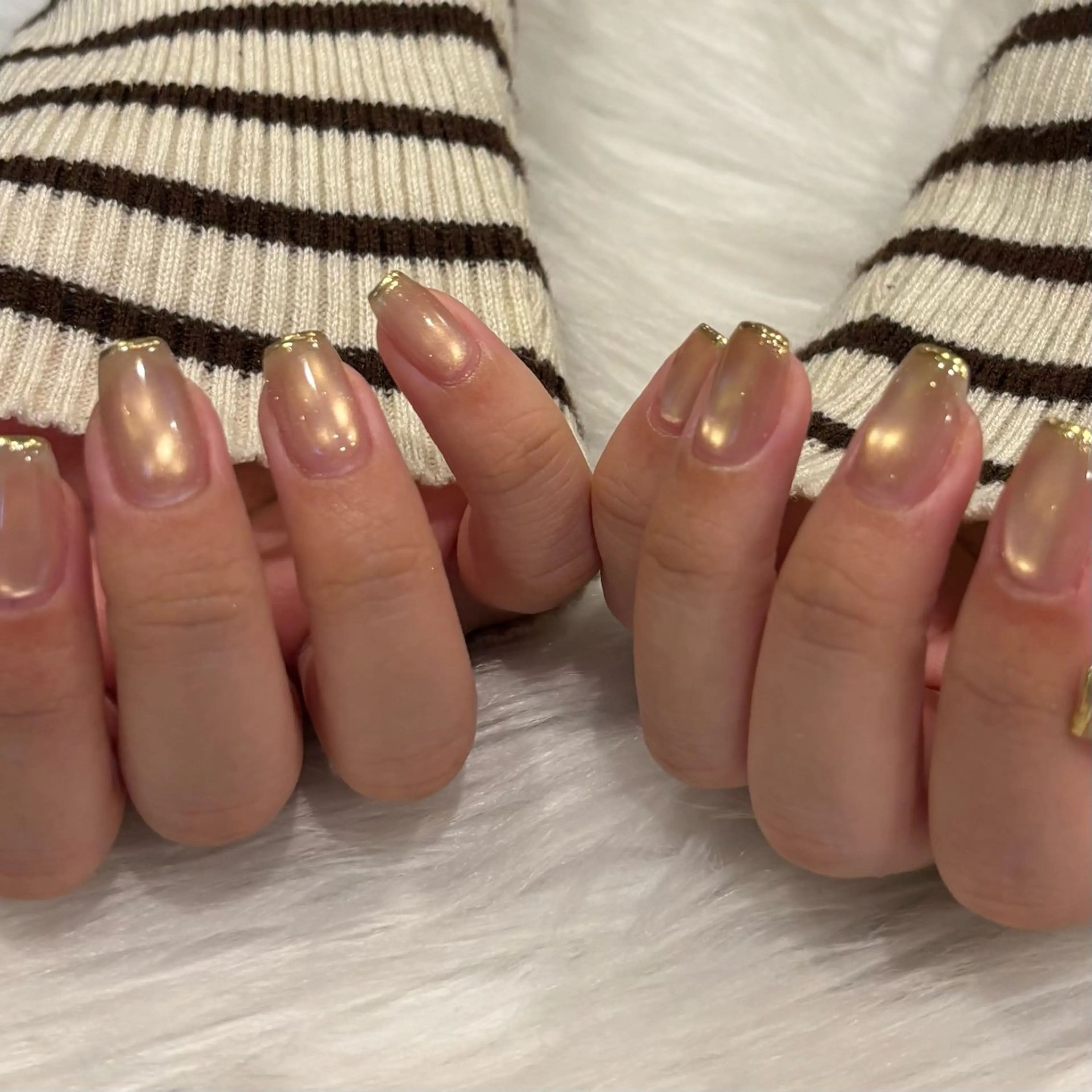 ネイル フレンチネイル ゴージャス マグネットネイル ミラーネイル シンプルネイル ハンドネイル Nobody_ Reikaのネイルデザイン