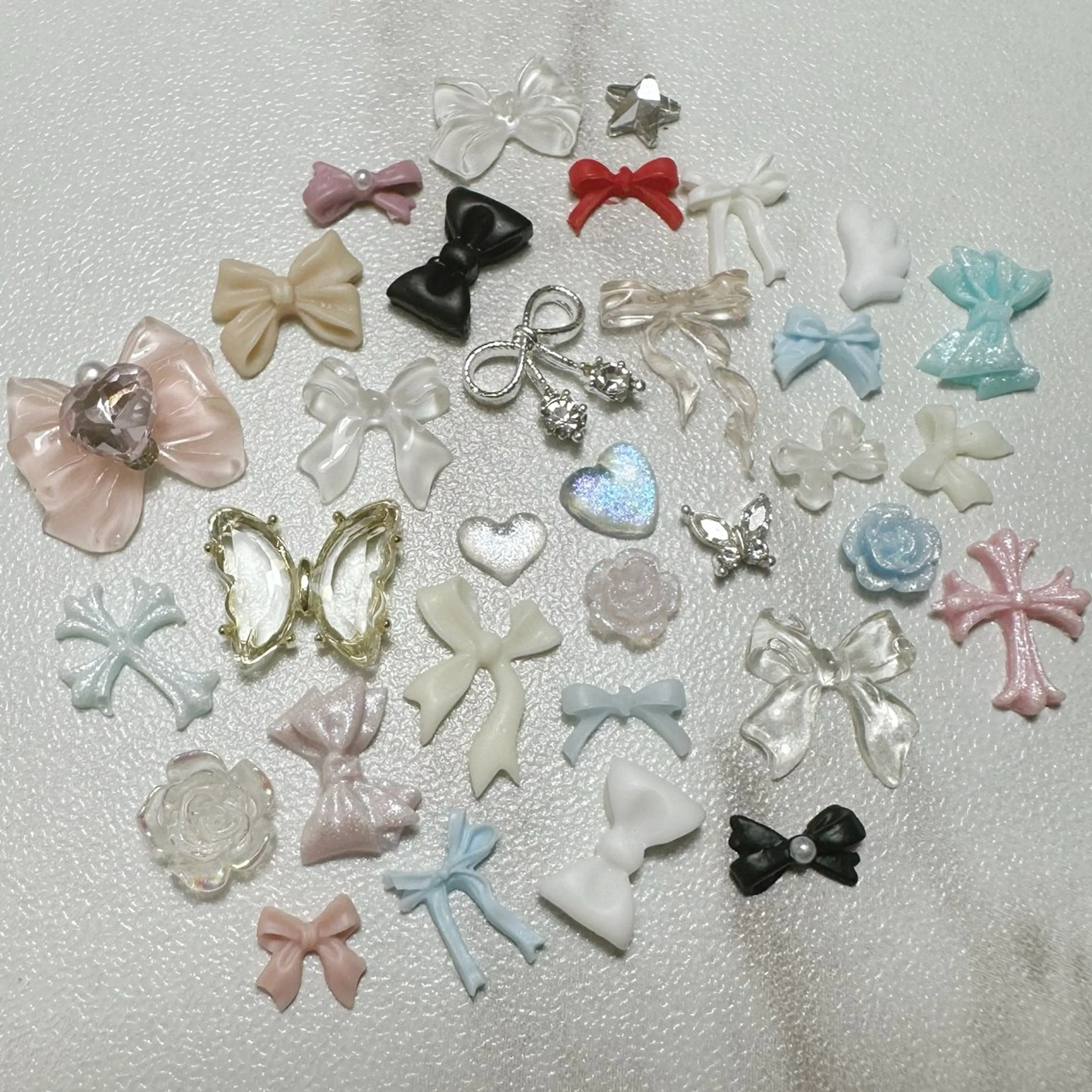 ネイル 韓国ネイル リボン nami🐰🎀 堺筋本町ネイルサロンのネイルデザイン