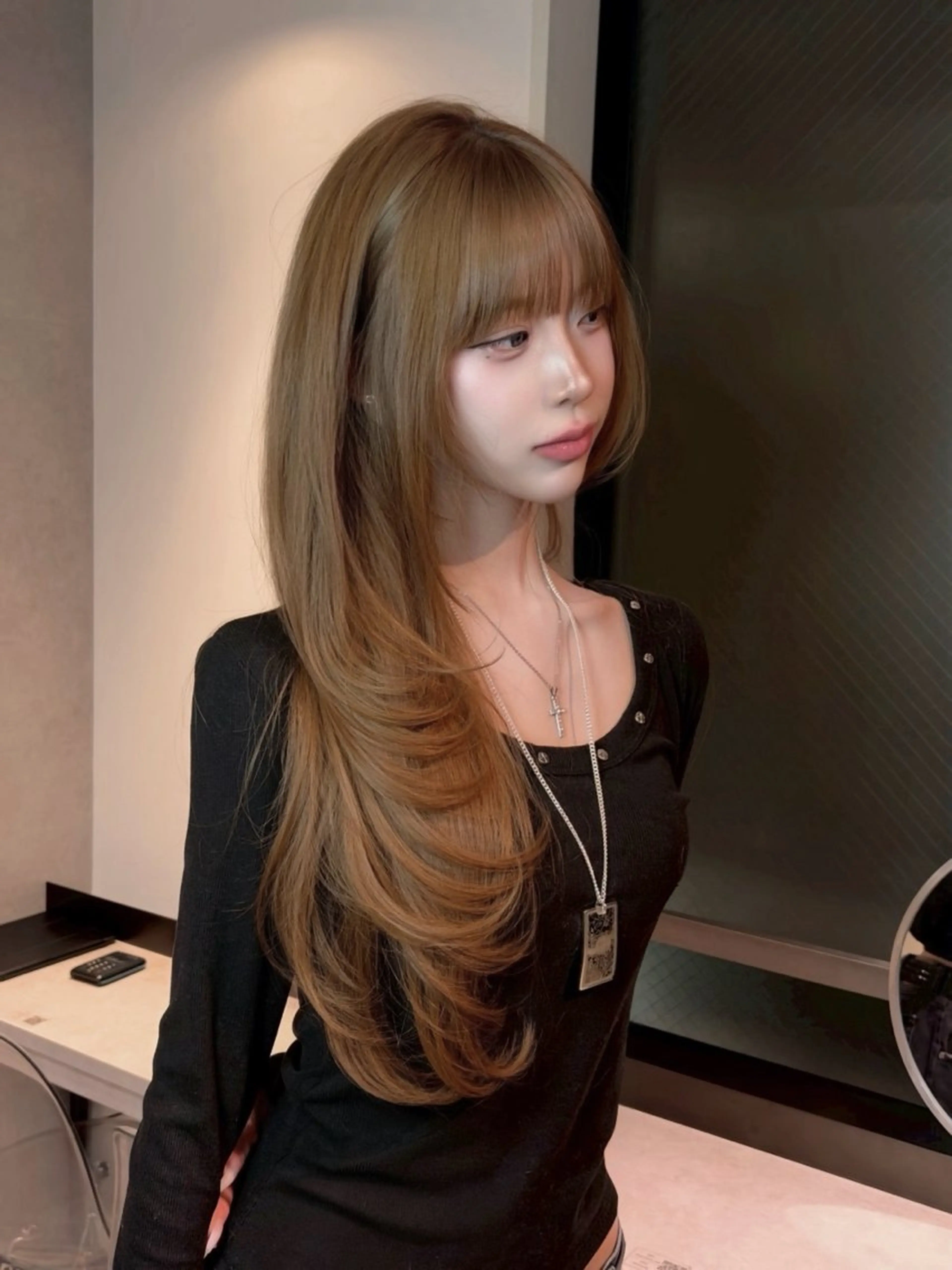 ロング ハッシュカット ハイレイヤー レイヤーカット 吉村 駿佑のヘアスタイル