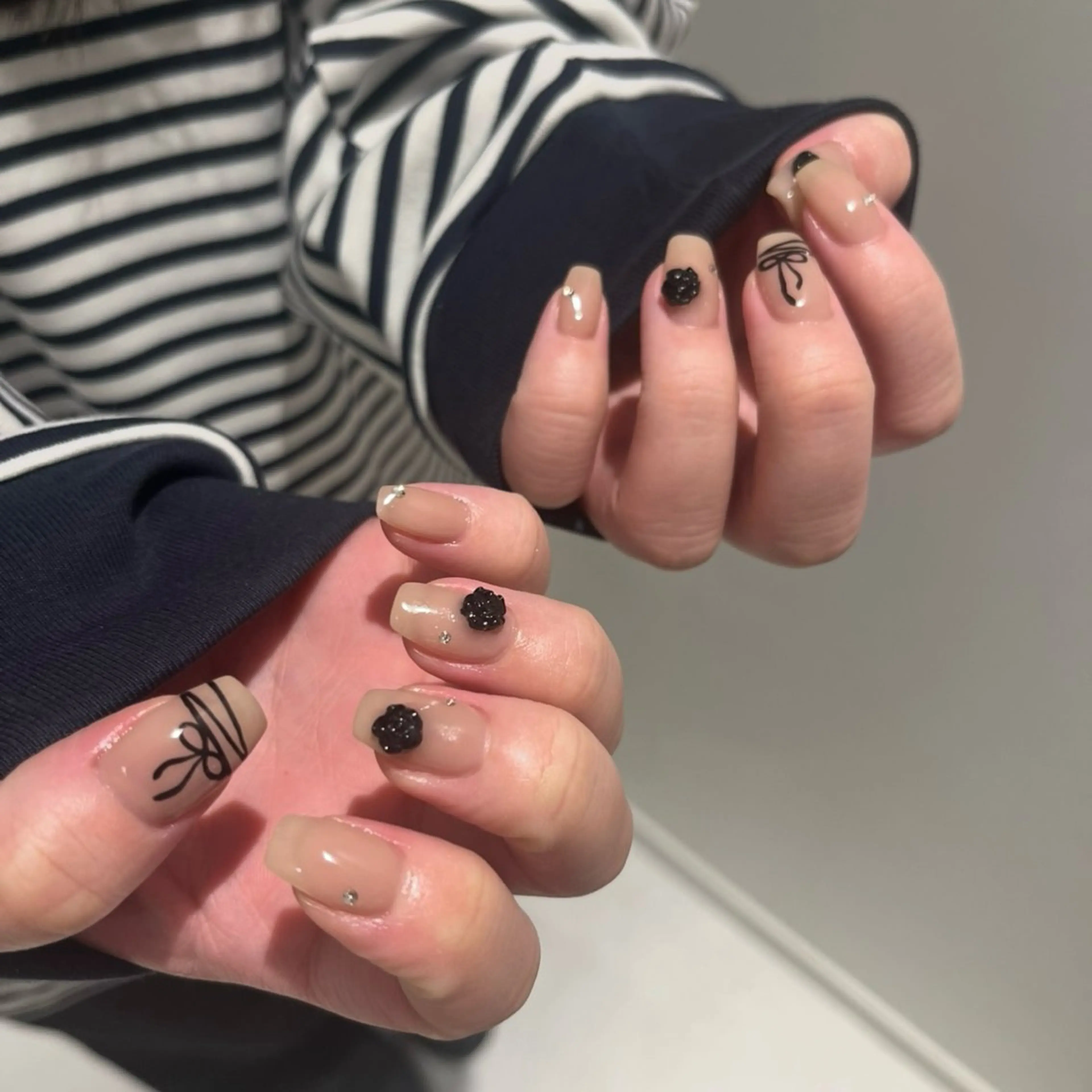 ネイル ガーリー ハンドネイル atelier moiのネイルデザイン