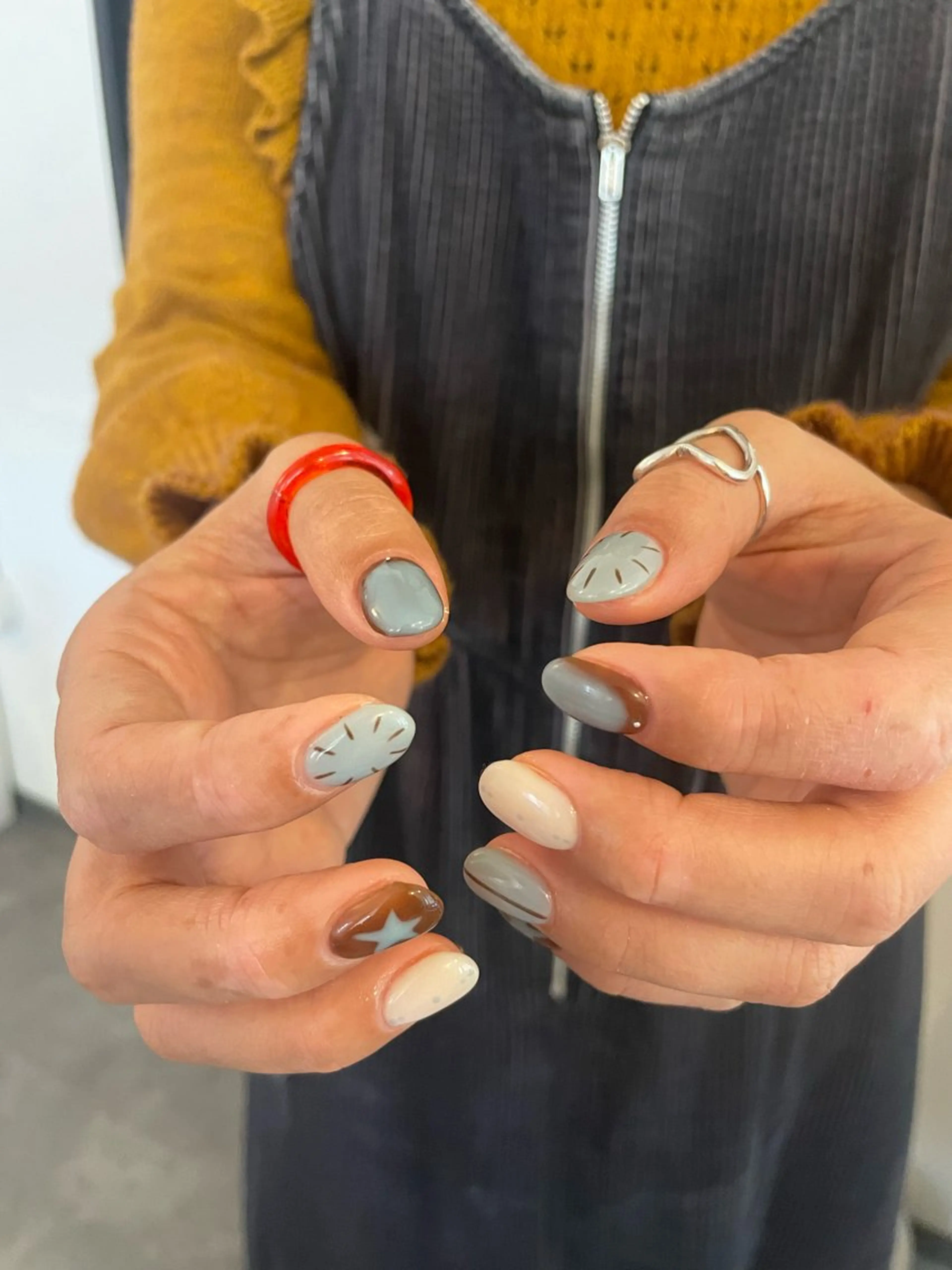 ネイル ハンドネイル roof nailのネイルデザイン