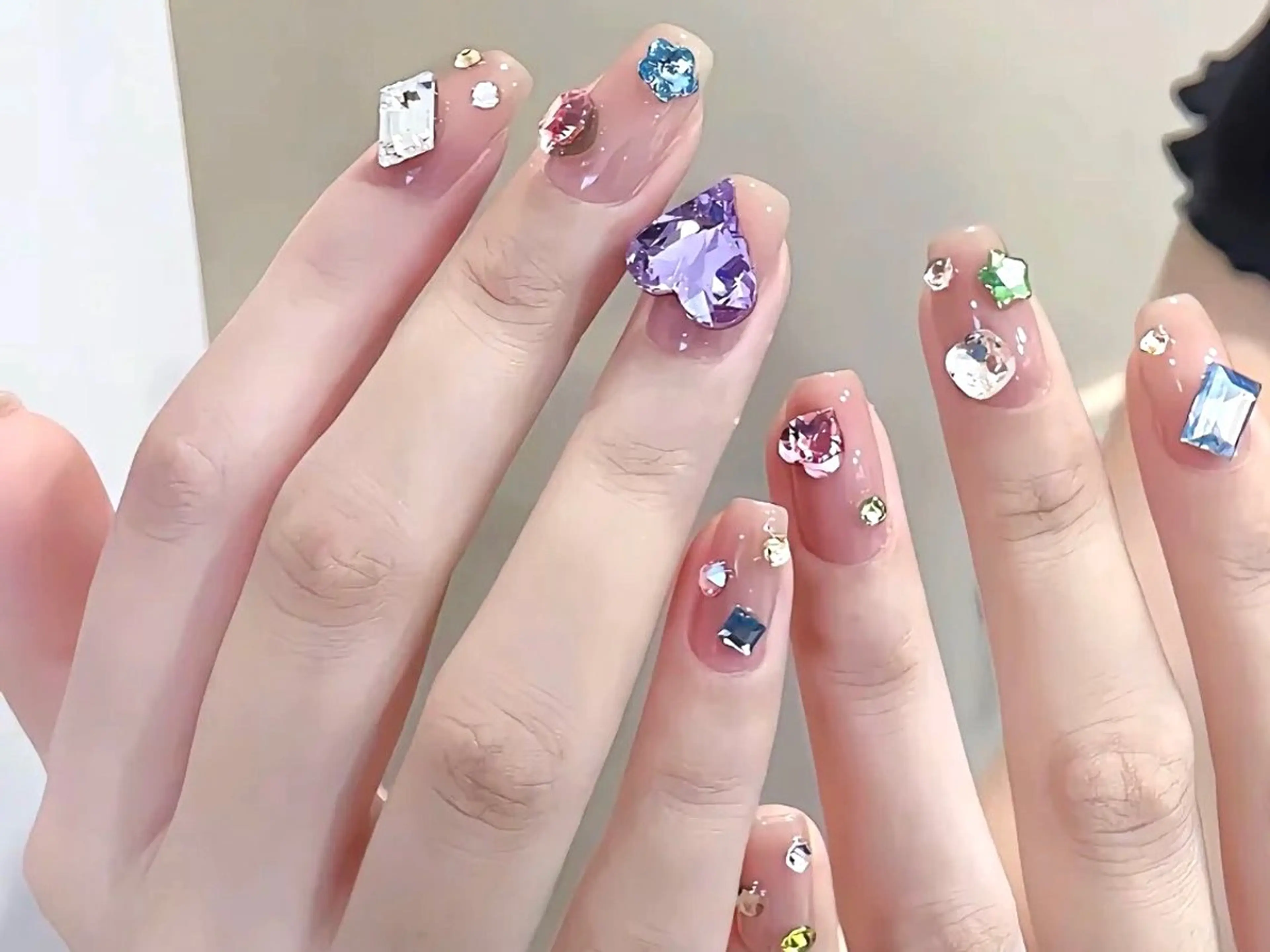 ネイル ハンドネイル ハンドケア DarkHoney 池袋店のネイルデザイン