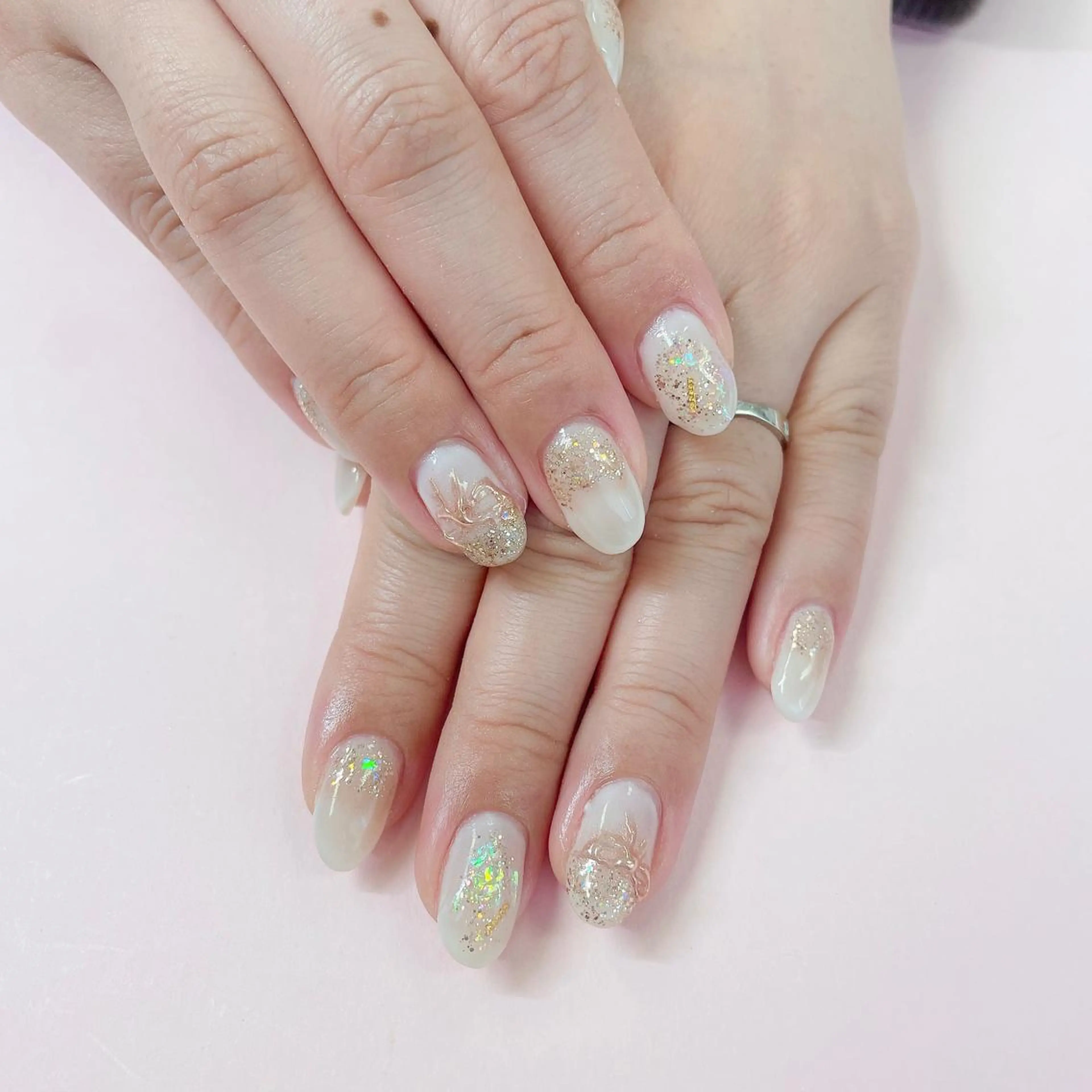 ネイル ニュアンスネイル ハンドネイル 大阪福島韓国束感まつ げ Sayaka🤍のマツエク・マツパデザイン