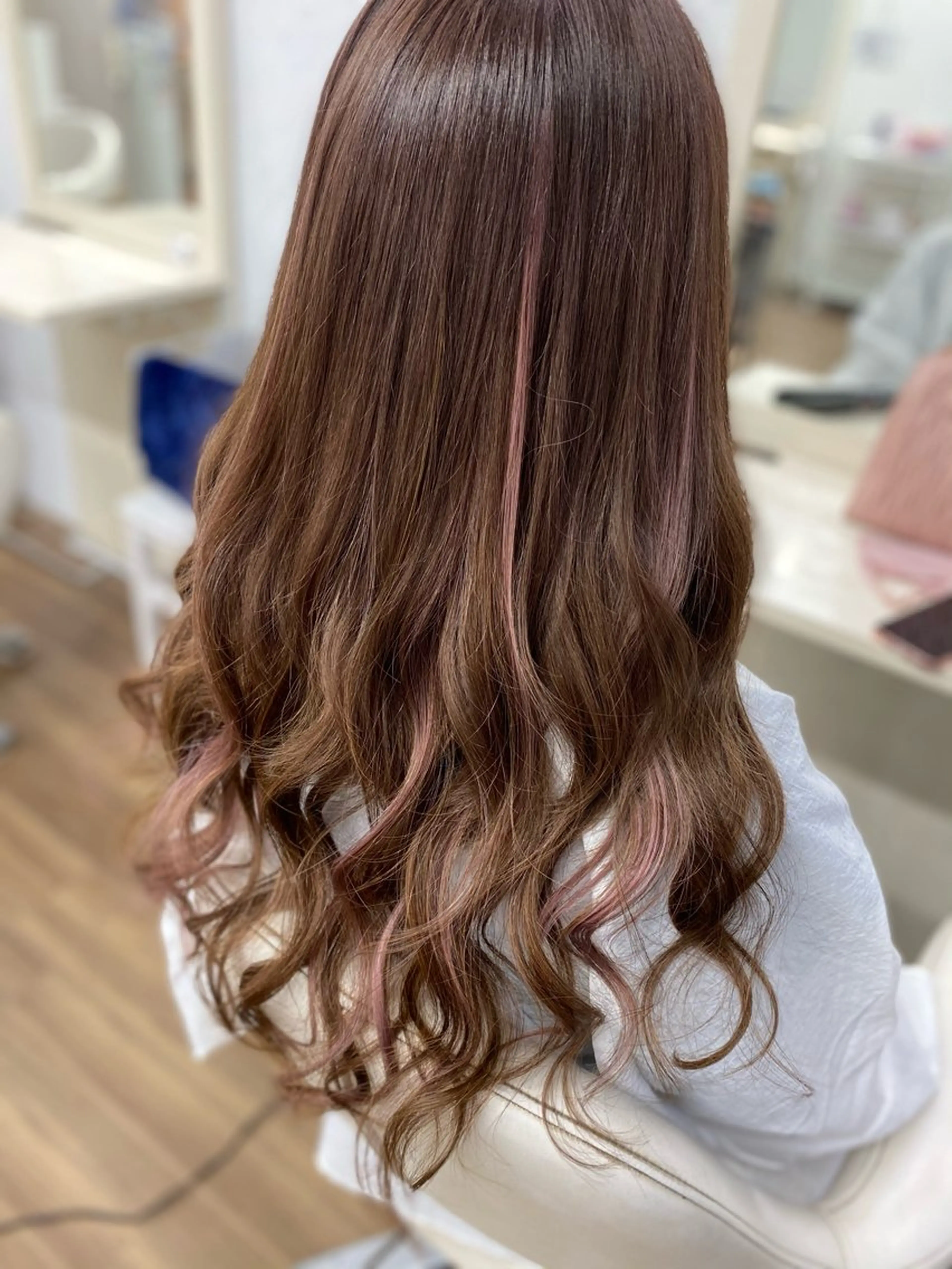 セミロング シールエクステ エクステ GLOSS♡ ヤマガミコウジのヘアスタイル