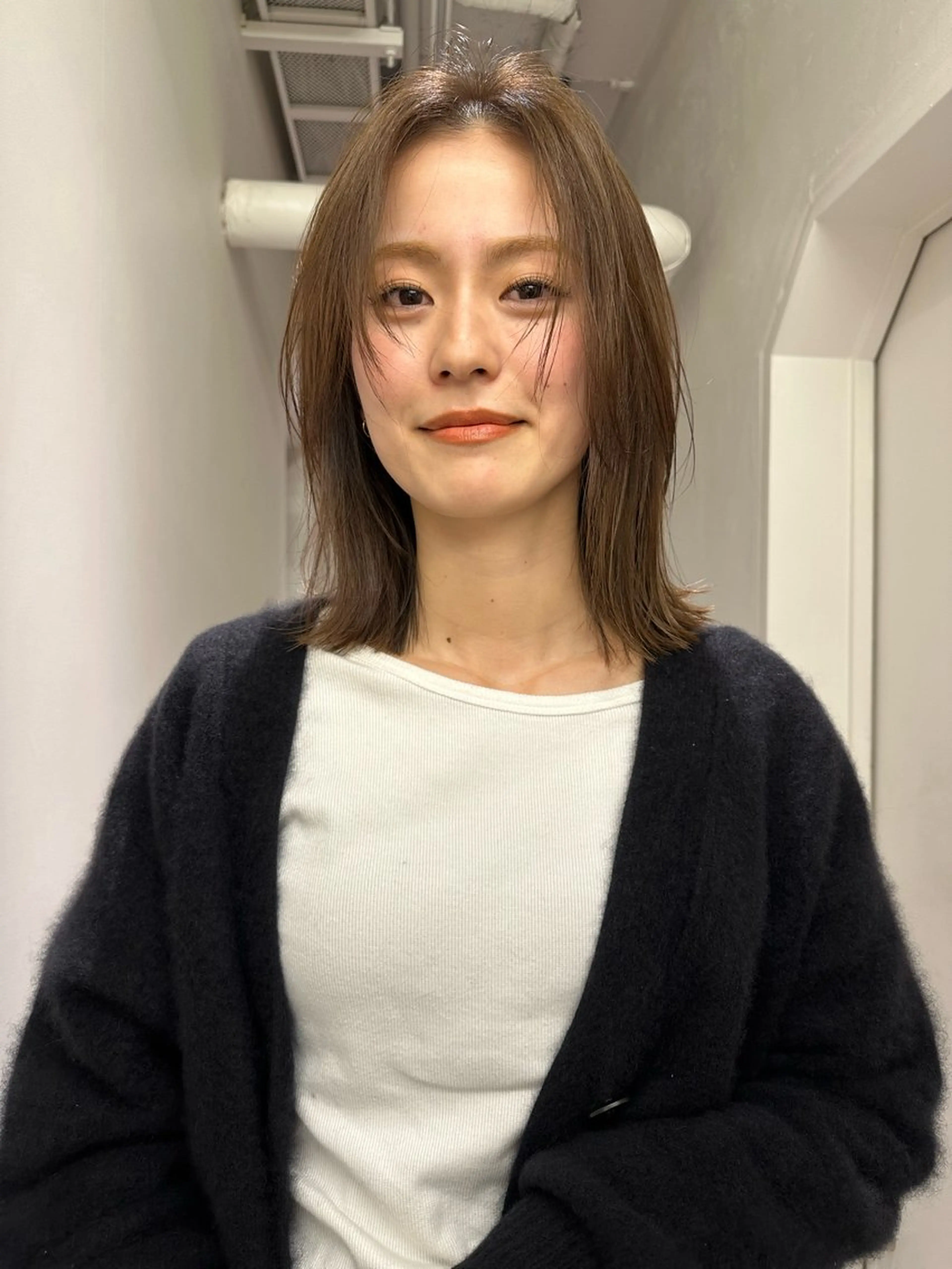 ミディアム 外ハネヘア 伊藤 拓哉のヘアスタイル