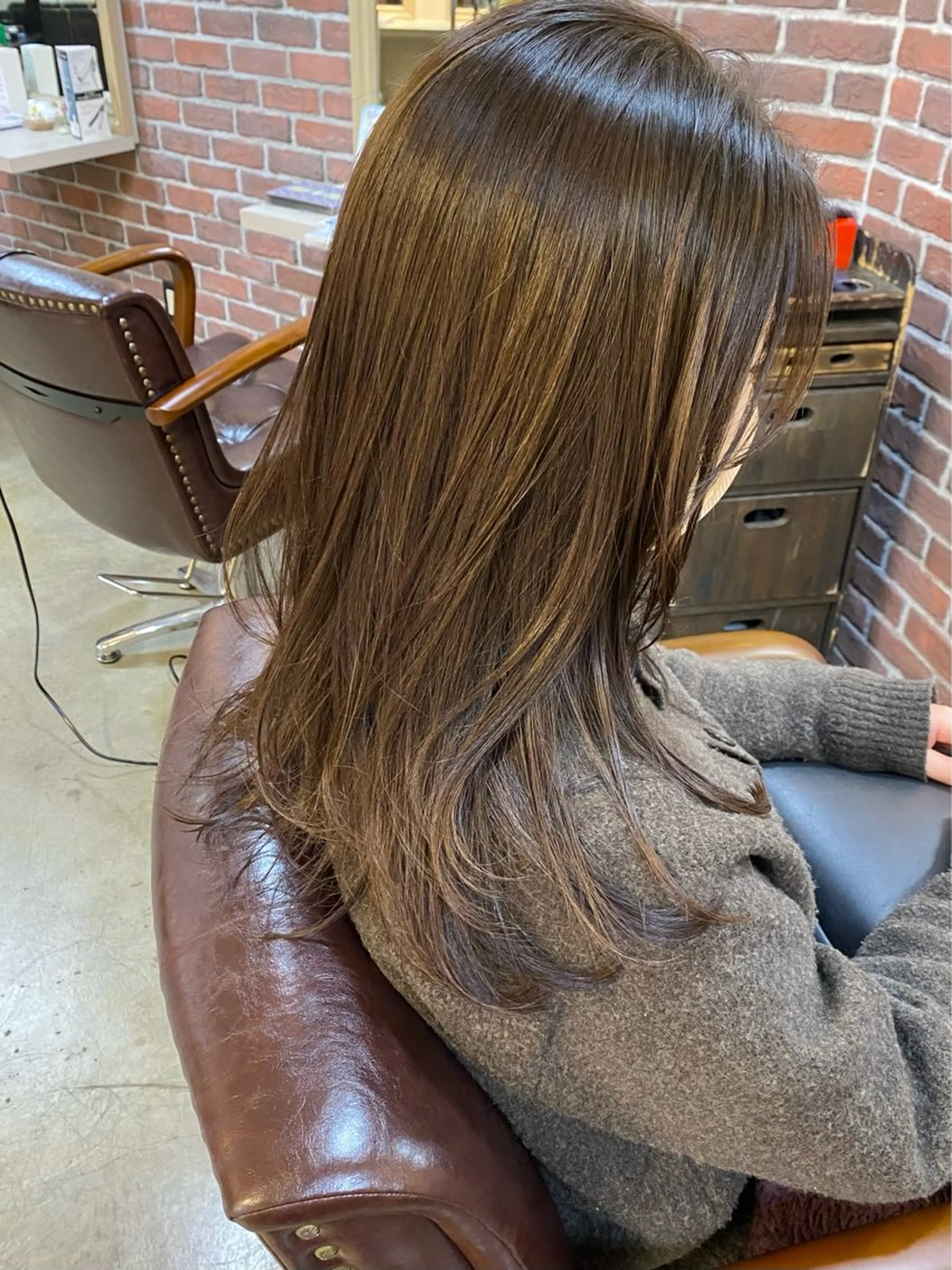 ロング カラー レイヤーカット カット ヘアカラー トリートメント レイヤーカット/ 根本瑠実のヘアスタイル