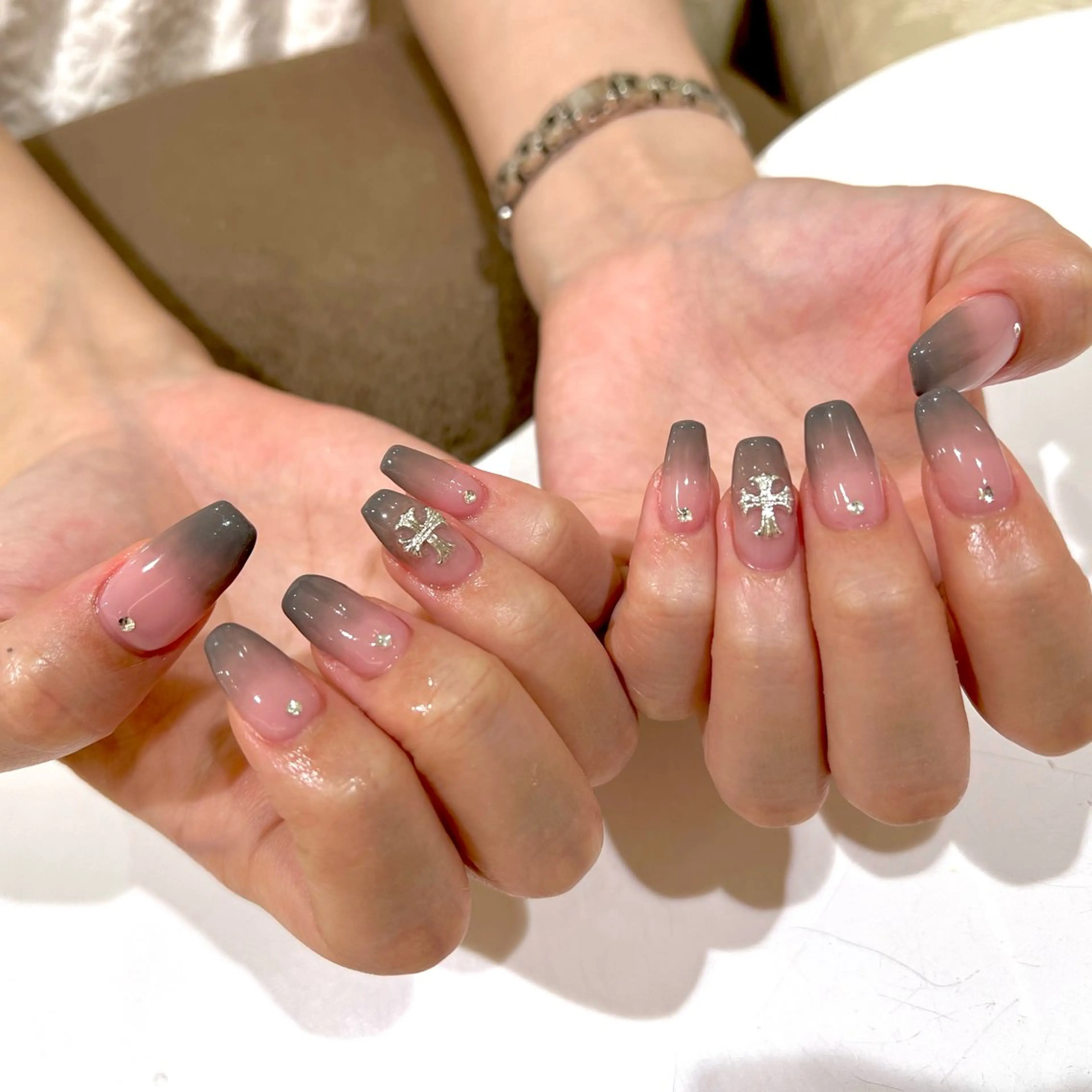 ネイル 持ち込み ハンドネイル 田中 夏海のネイルデザイン