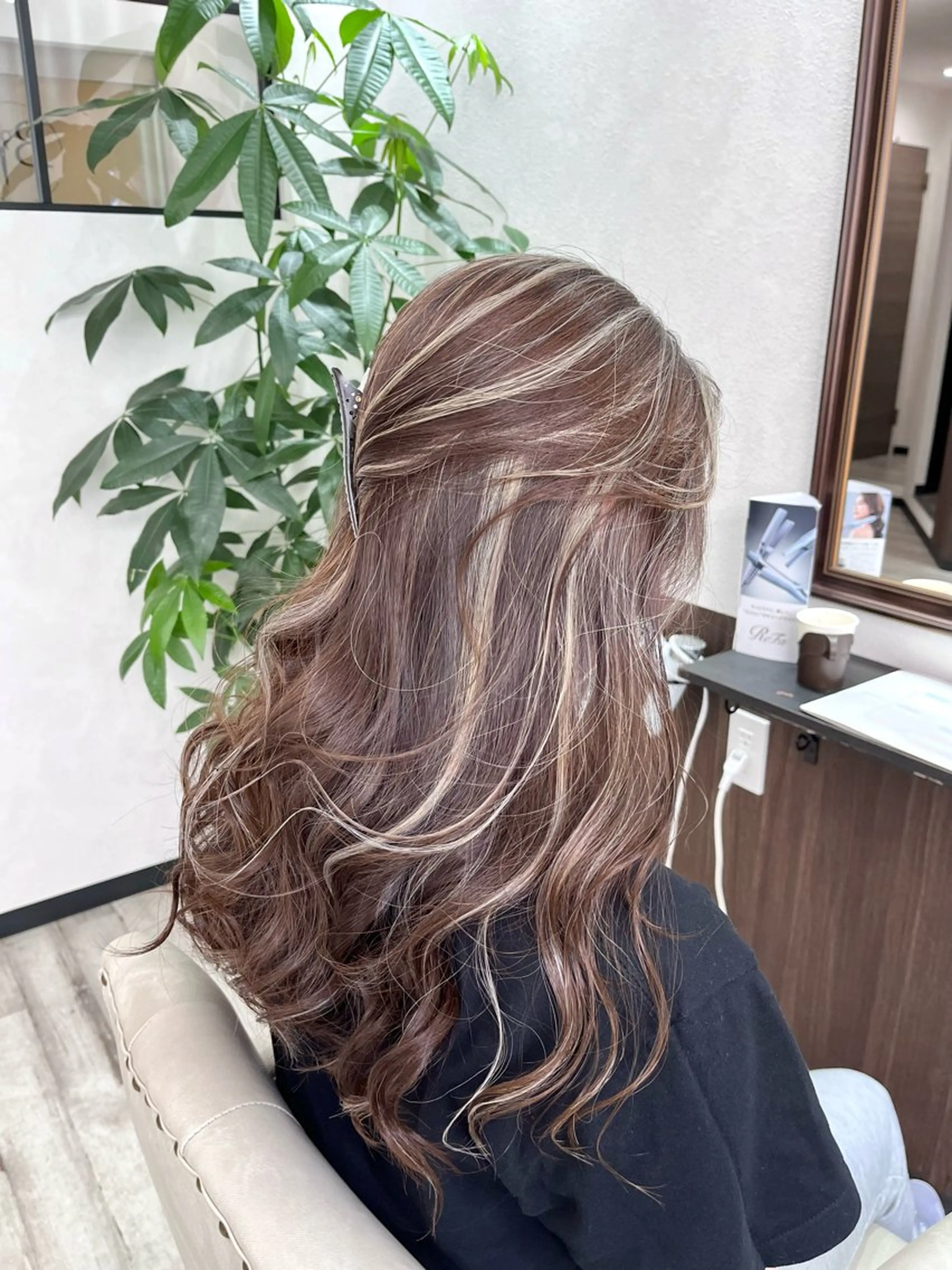ロング カラー ヘアアレンジ Belle hair Design青野大貴のヘアスタイル
