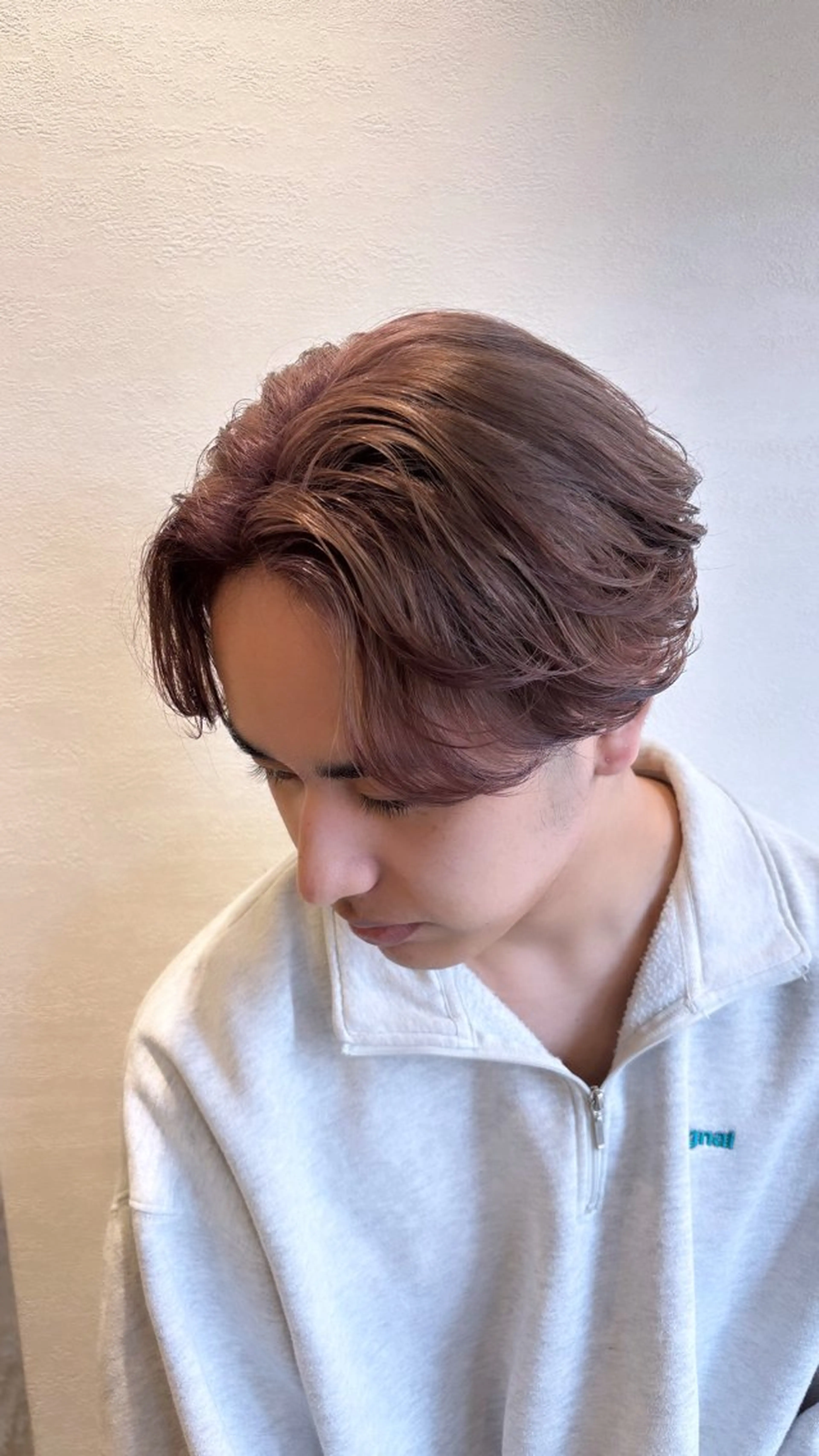 ミディアム カラー メンズ ベージュカラー ピンクカラー ヘアカラー そうや 🐺のヘアスタイル