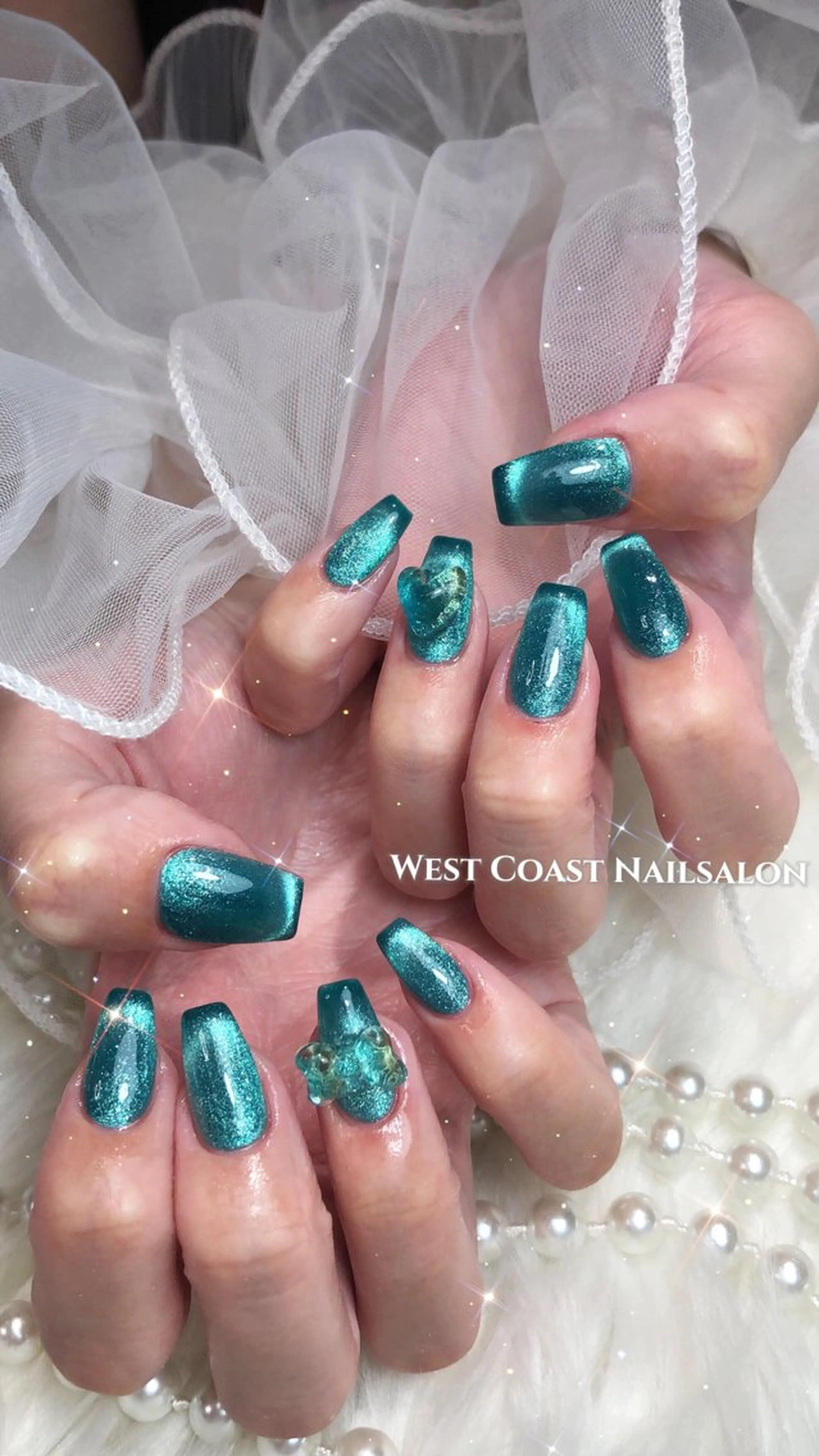 ネイル リボン、ガーリー パーツ放題専門店のネイルデザイン