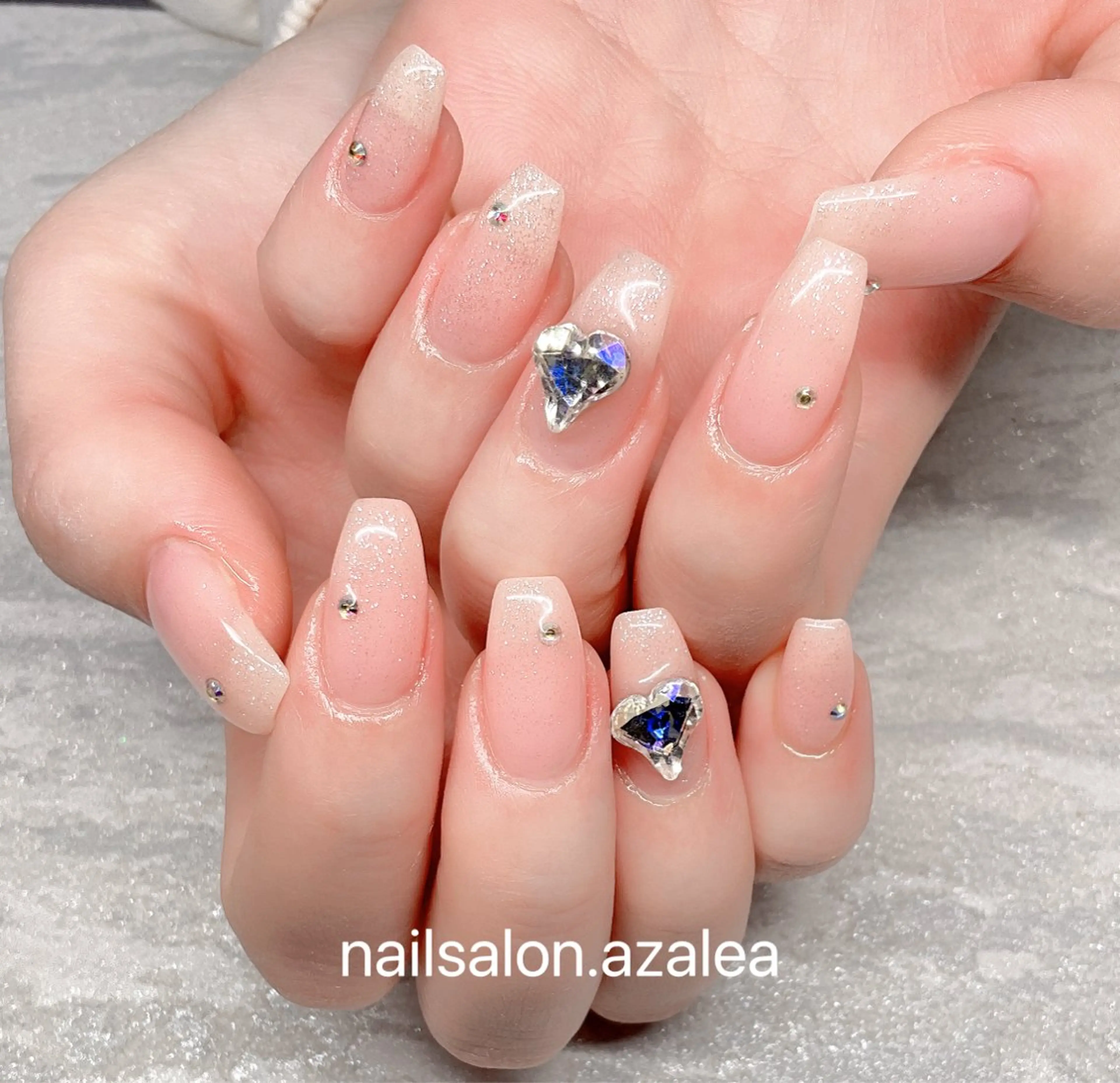 ネイル ハンドネイル R inのネイルデザイン