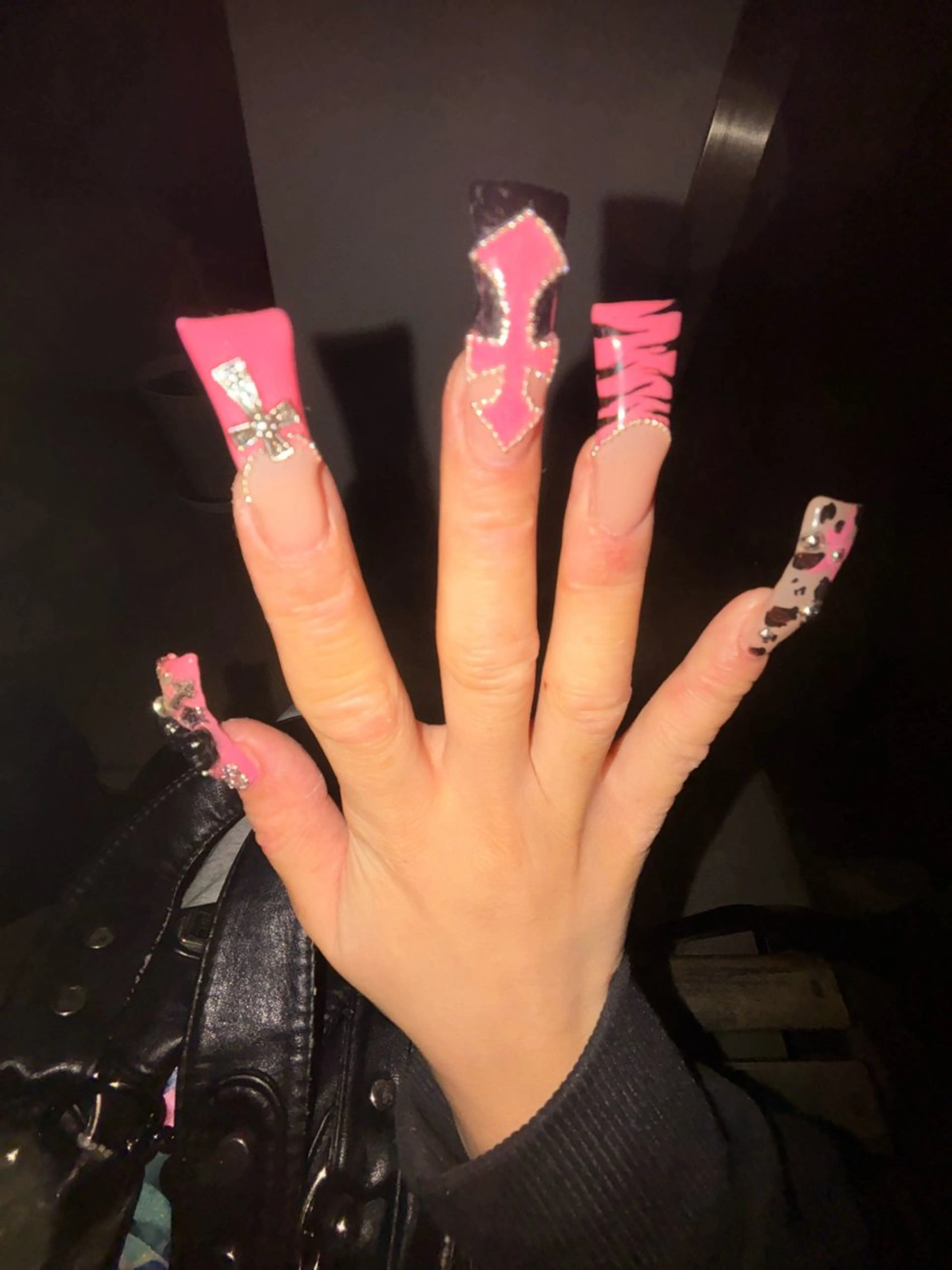 ネイル ハンドネイル MITSUKI🪡 海外/個性派/ロングのネイルデザイン