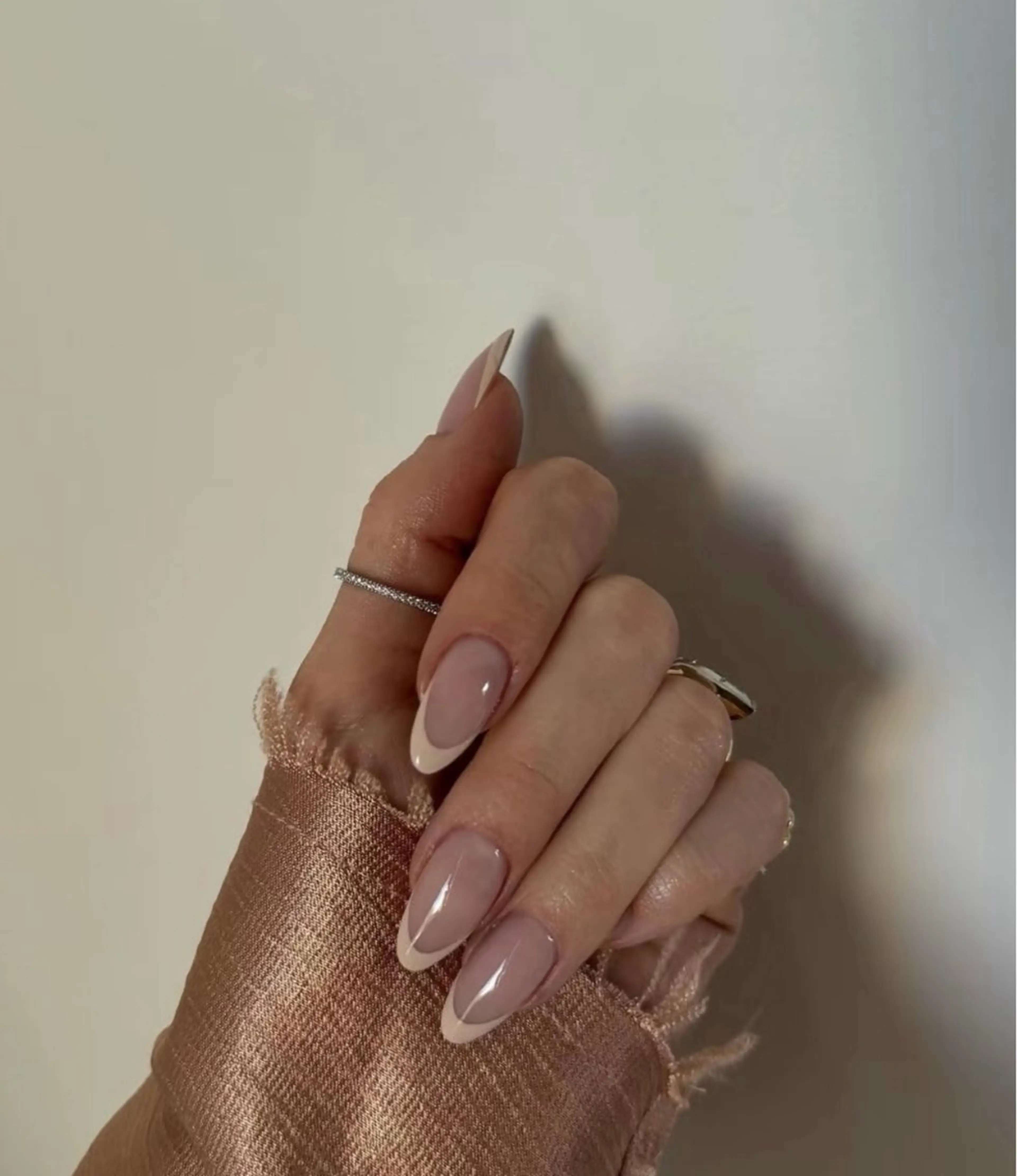 ネイル クリアネイル フレンチネイル シンプルネイル ホワイト BERA NAILSのネイルデザイン