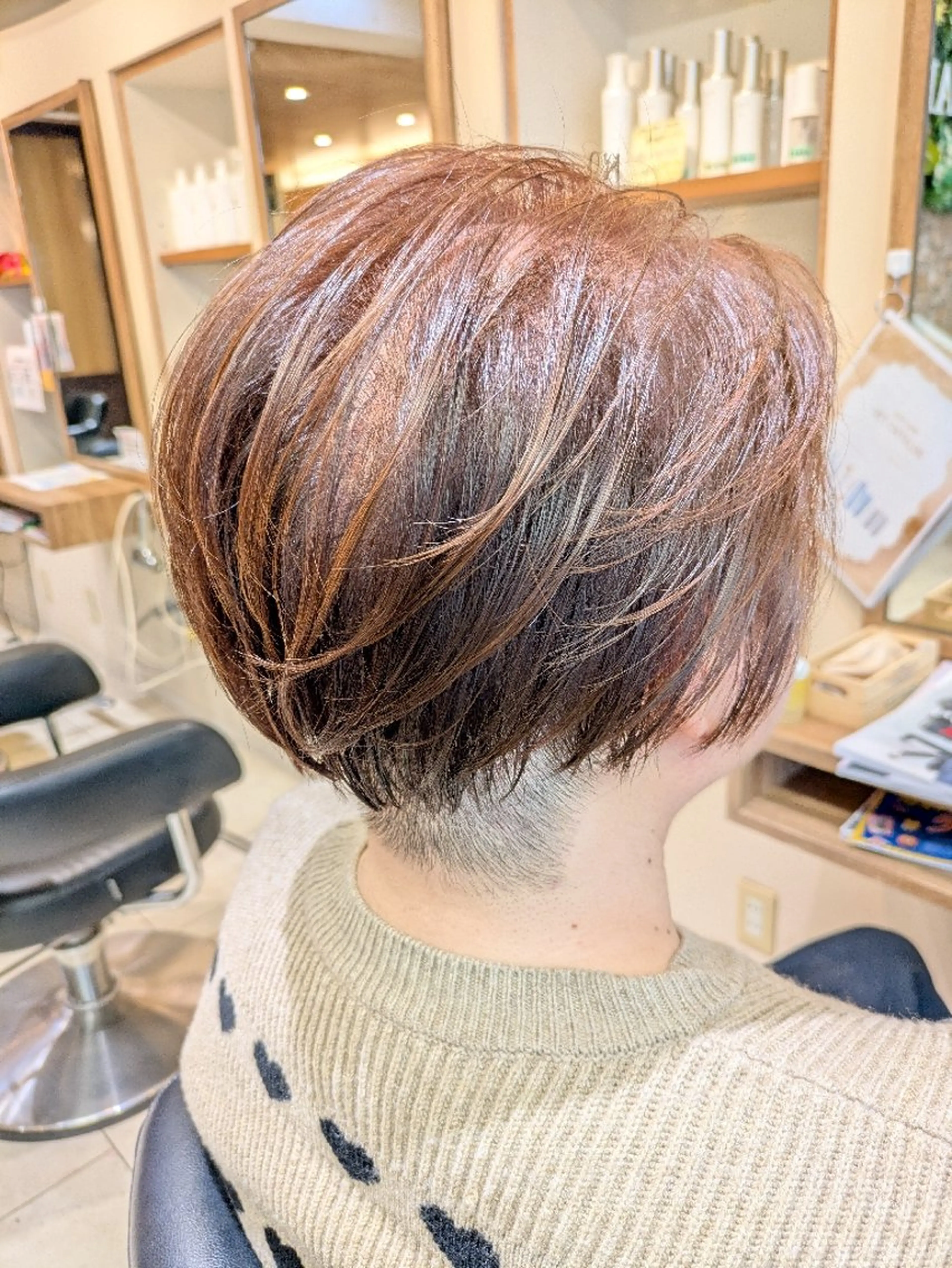 ショート ショートヘア 塚原 友紀子のヘアスタイル