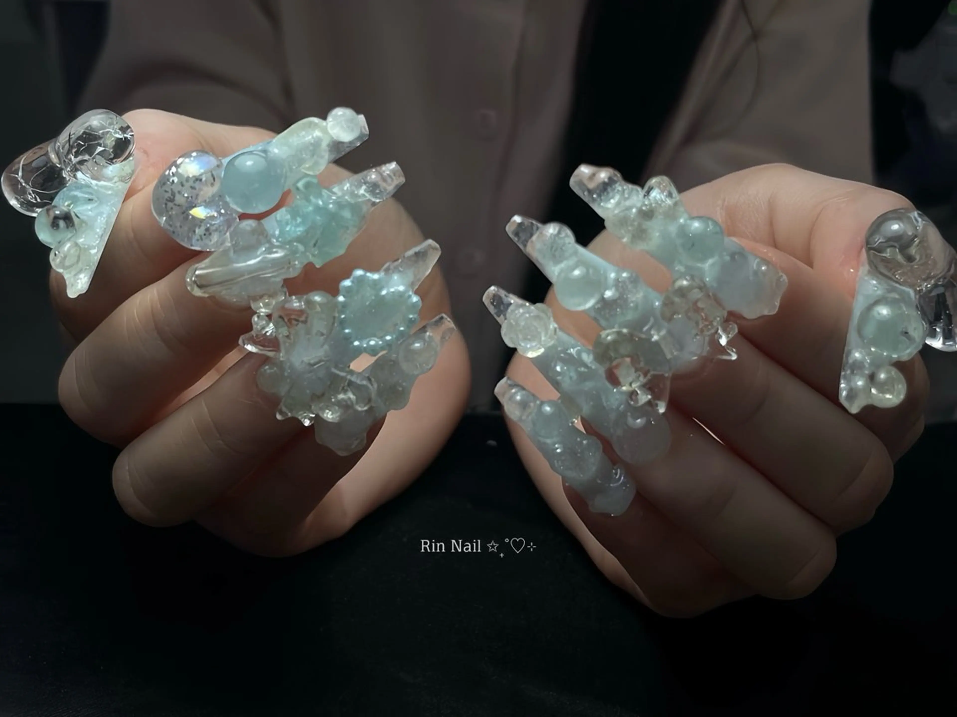 ネイル ボルドー フレンチネイル グラデーション キラキラネイル 韓国ネイル ハンドネイル Rin Nail Shinokuboのネイルデザイン