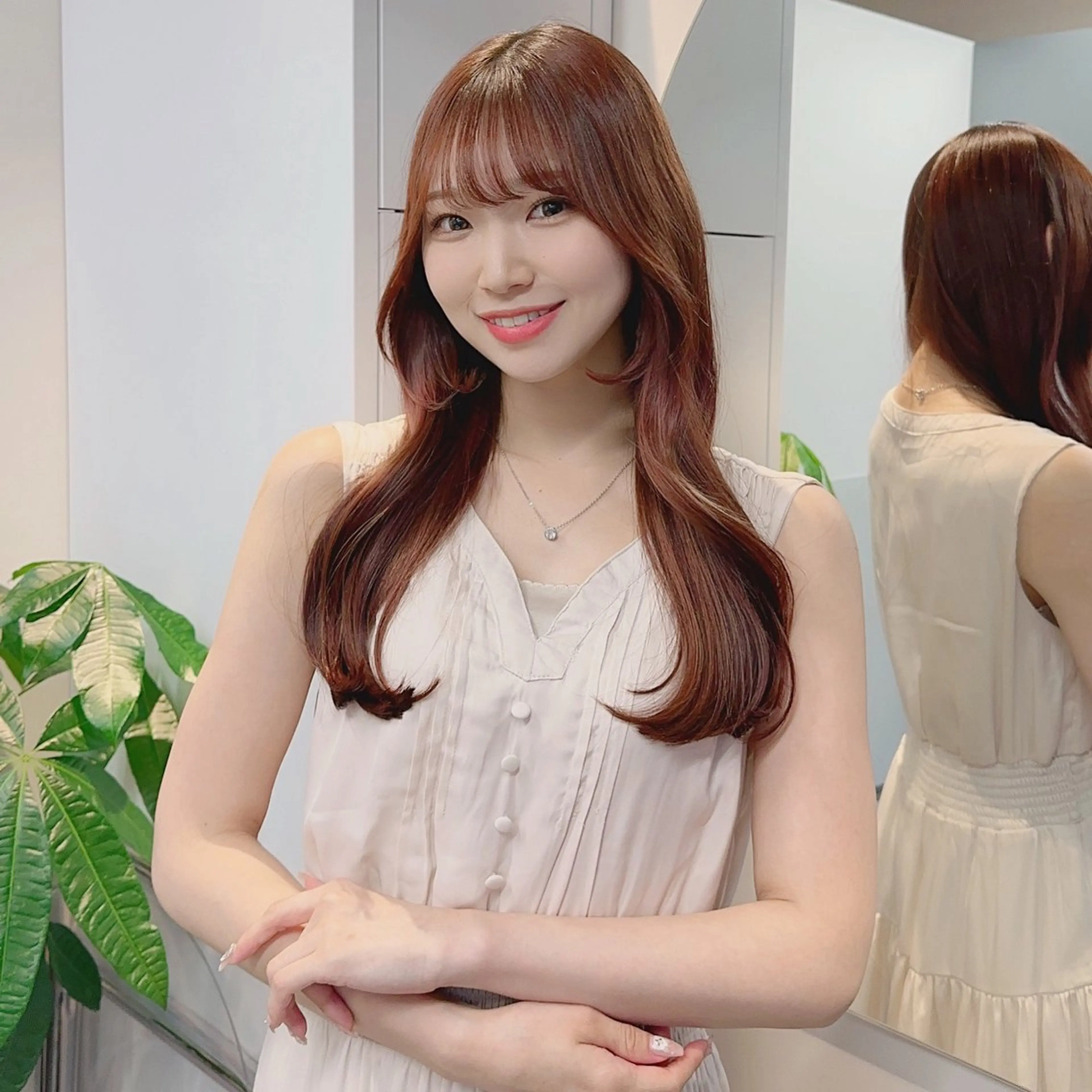 【小顔になれる😳㊗️】顔周りカットのみ+透明感カラーの写真