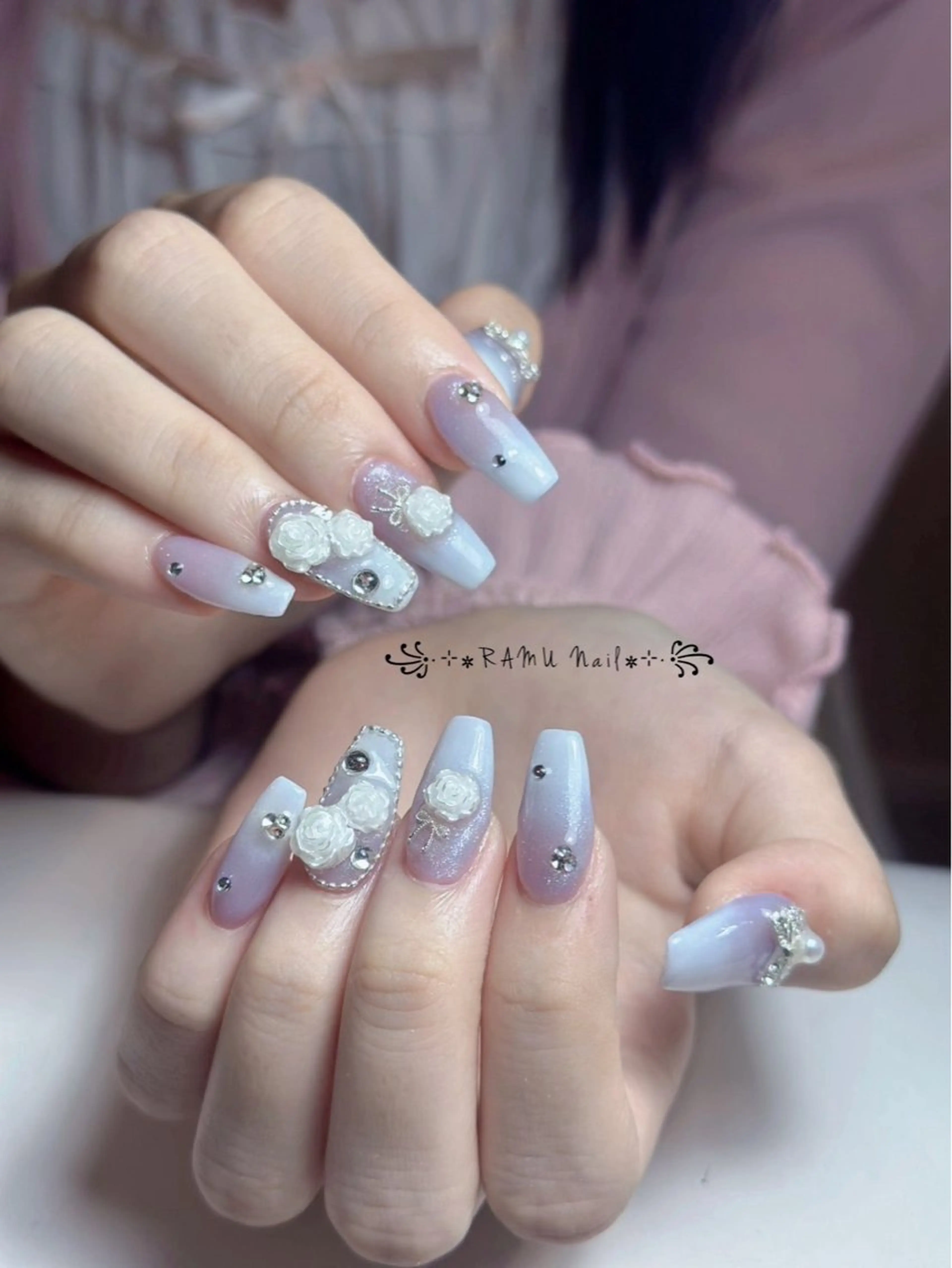ネイル チークネイル フレンチネイル グラデーション キラキラネイル 韓国ネイル ハンドネイル RAMU_Nail 池袋店のネイルデザイン