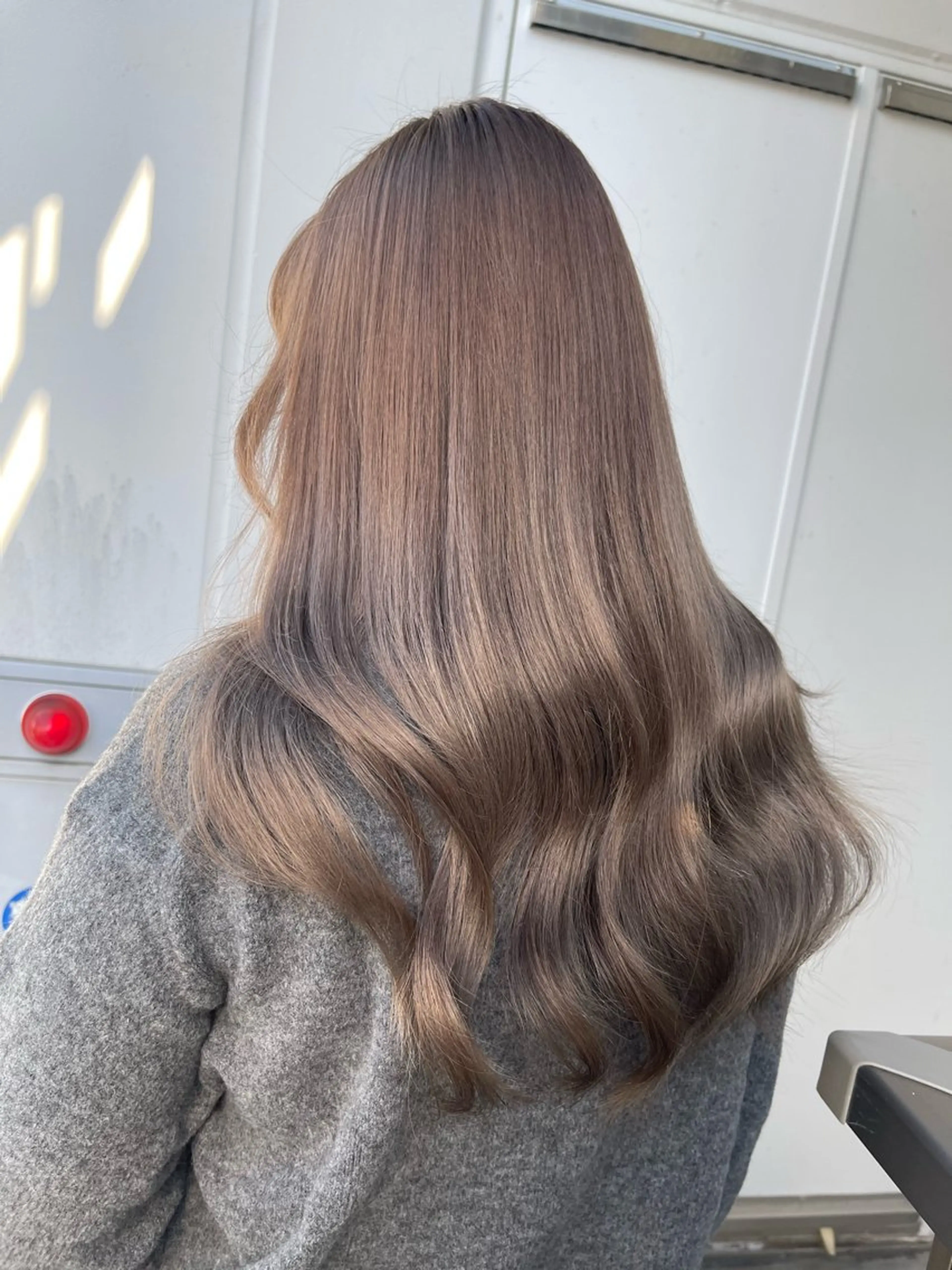 ロング カラー ベージュカラー 韓国風ヘア トリートメント ヘアカラー トリートメント 松井那津子 /ハイライトブリーチのヘアスタイル