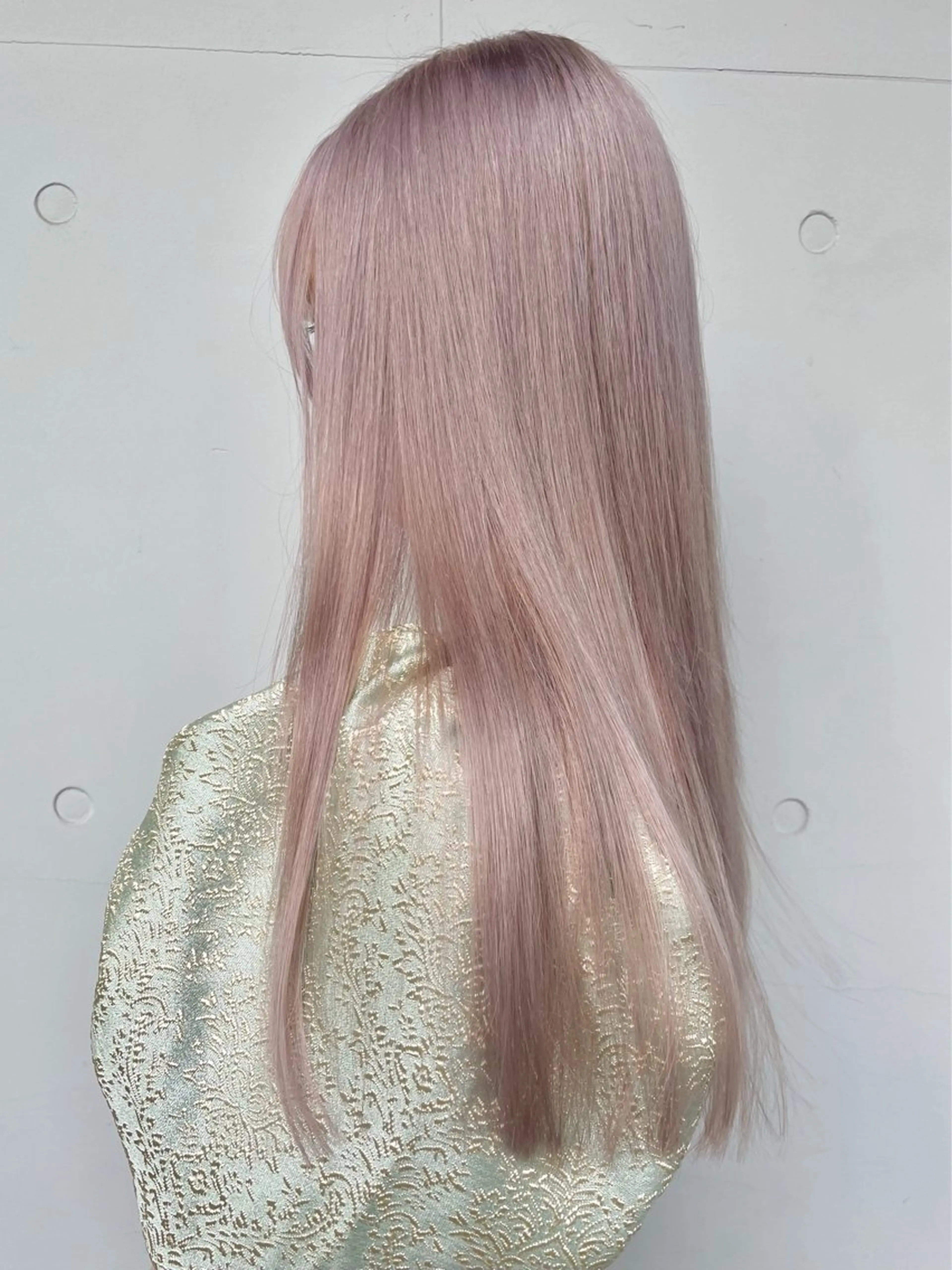 ロング カラー ベージュカラー ブリーチ ピンクカラー ピンクベージュ DAIKIベージュ 🍂レイヤーカットのヘアスタイル