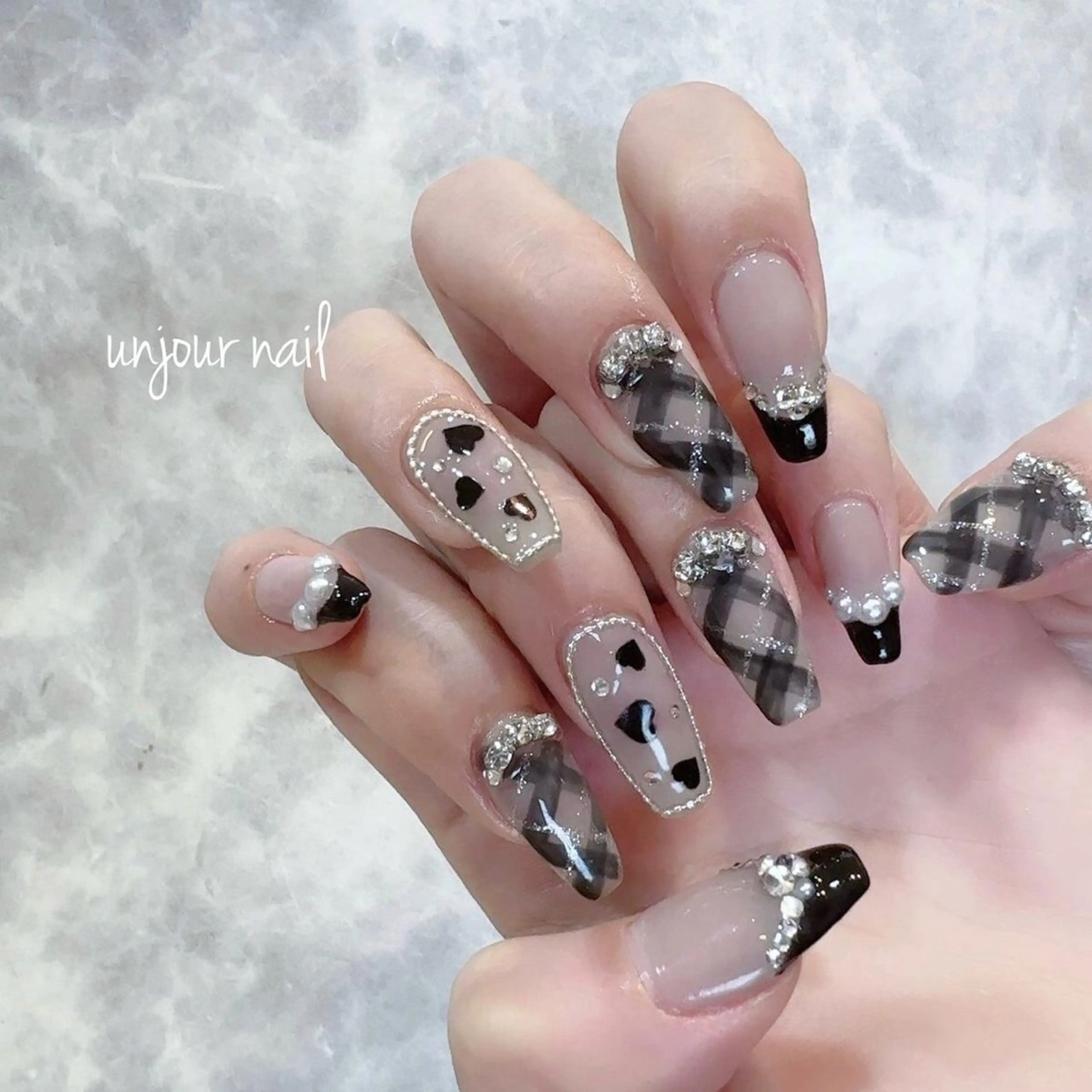 ネイル グラデーション ラメ(グリッター) マグネットネイル ミラーネイル ニュアンスネイル ハンドネイル Lumi de nailsのネイルデザイン