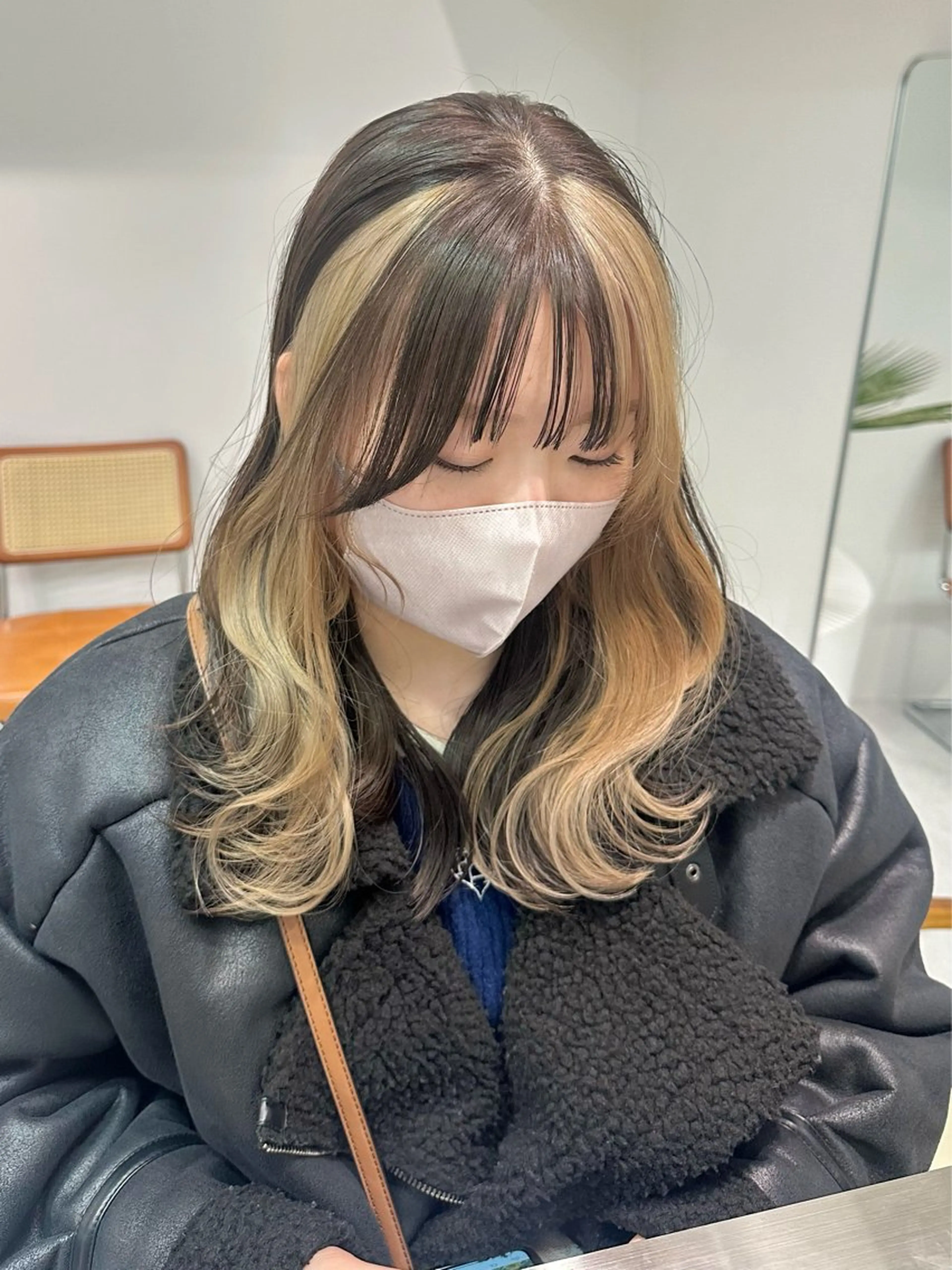 セミロング カラー ベージュカラー ブリーチ ブラウンカラー ケアブリーチ インナーカラー カット ヘアカラー トリートメント インナーカラー/レイ ヤーカット♡/マキシのヘアスタイル