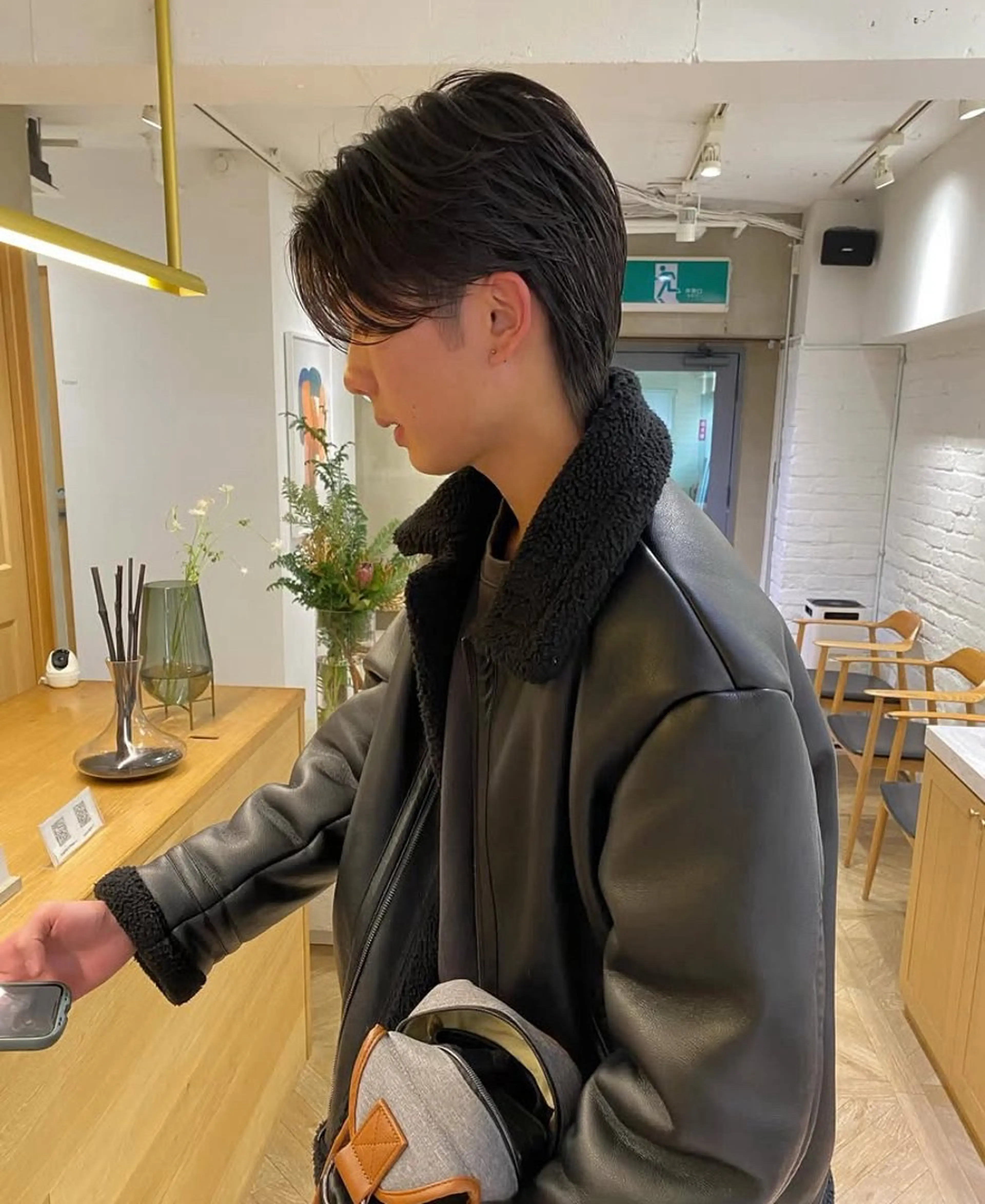 ショート パーマ センターパート 田形清流のヘアスタイル