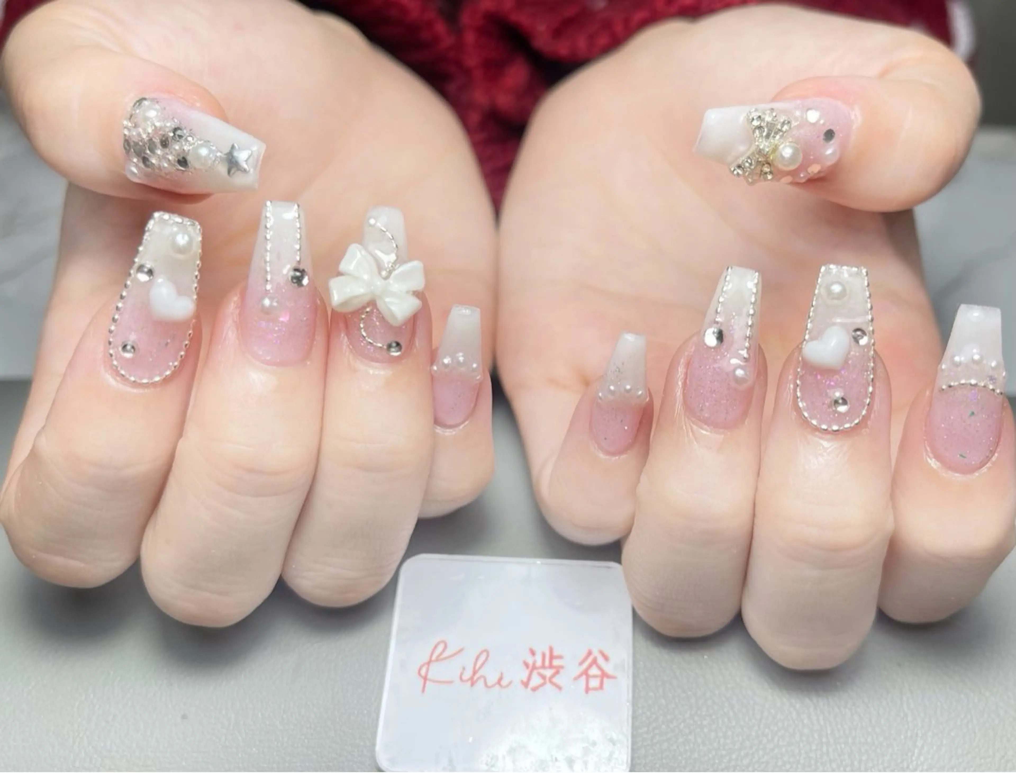 ネイル アートネイル フレンチネイル ジェルネイル グラデーション 韓国ネイル 💕鈴木ユリ パラジェル/オフ無料のネイルデザイン