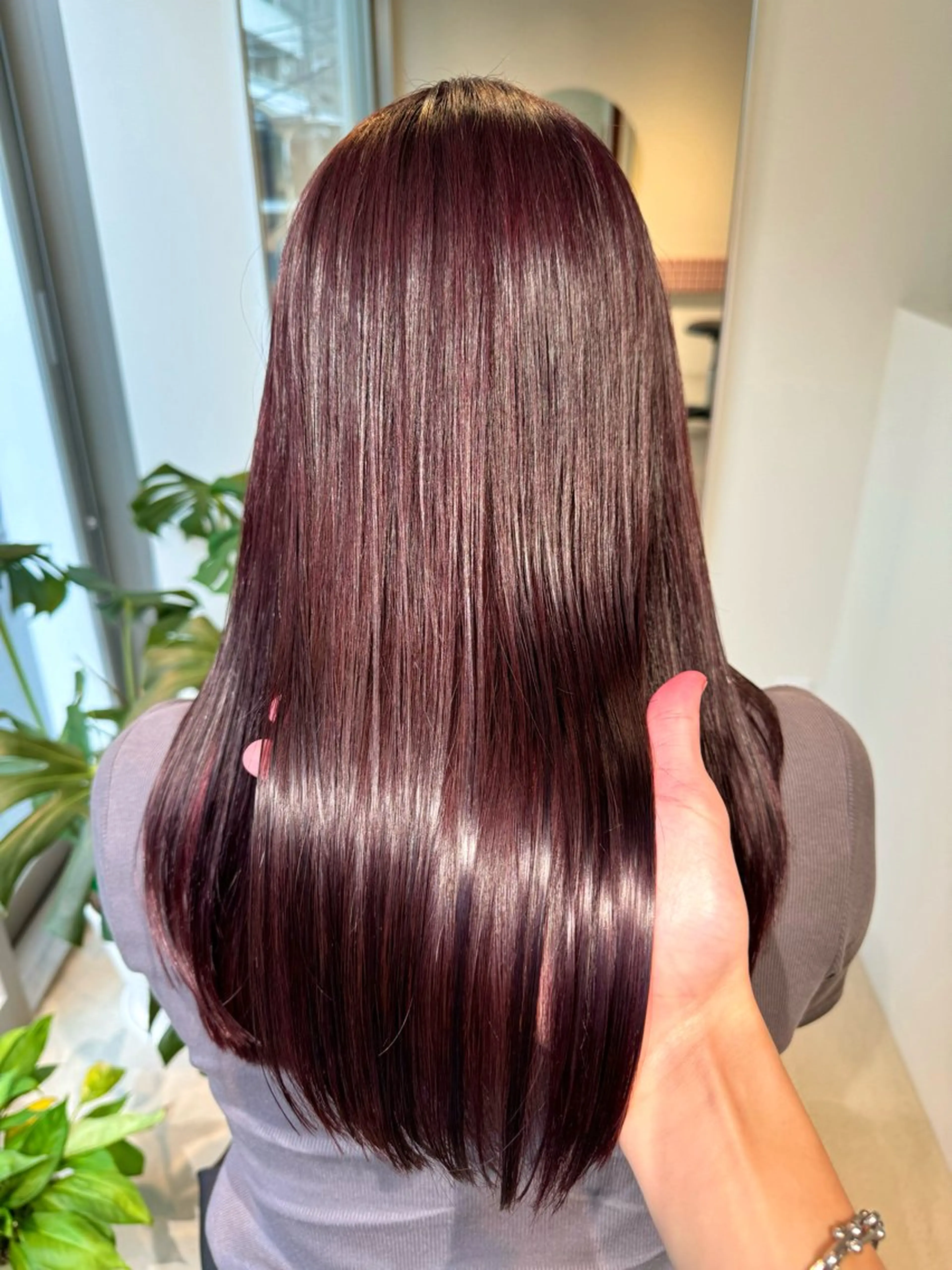 ロング カラー アディクシーカラー アッシュ ベージュカラー グレージュ オリーブカラー 髪質改善マスター 長尾勇弥/梅田中津のヘアスタイル