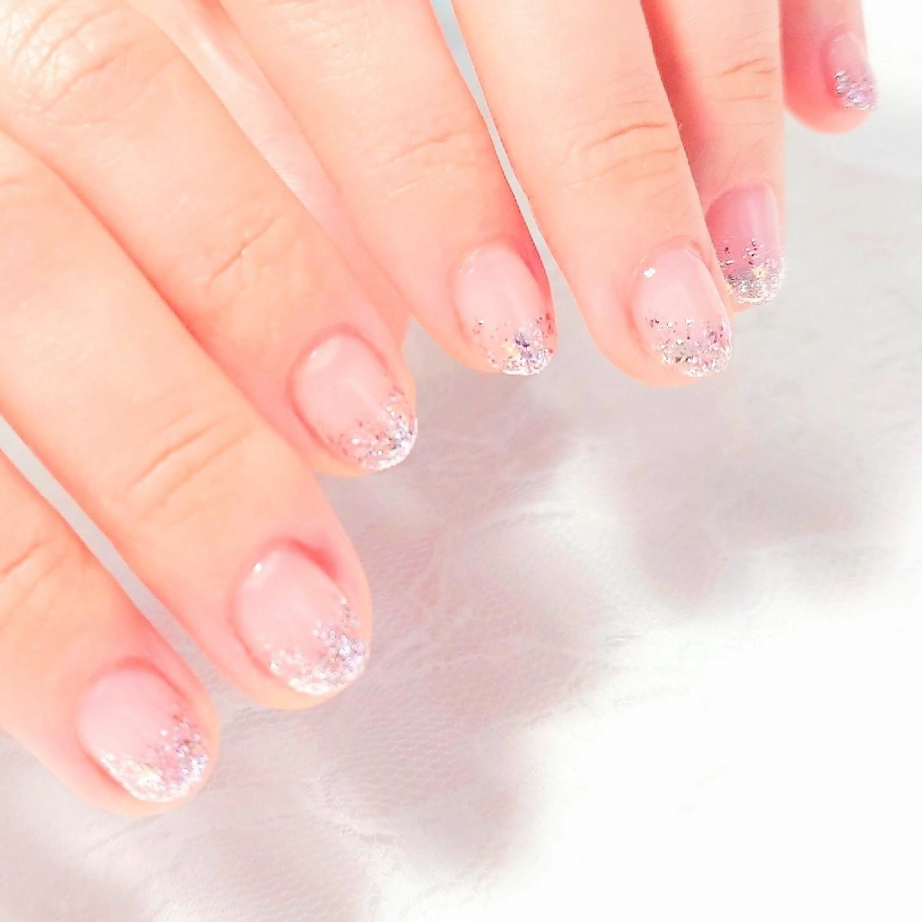 ネイル グラデーション ホログラムネイル ラメ(グリッター) ラメグラデーション ピンク Mika /みかのネイルデザイン