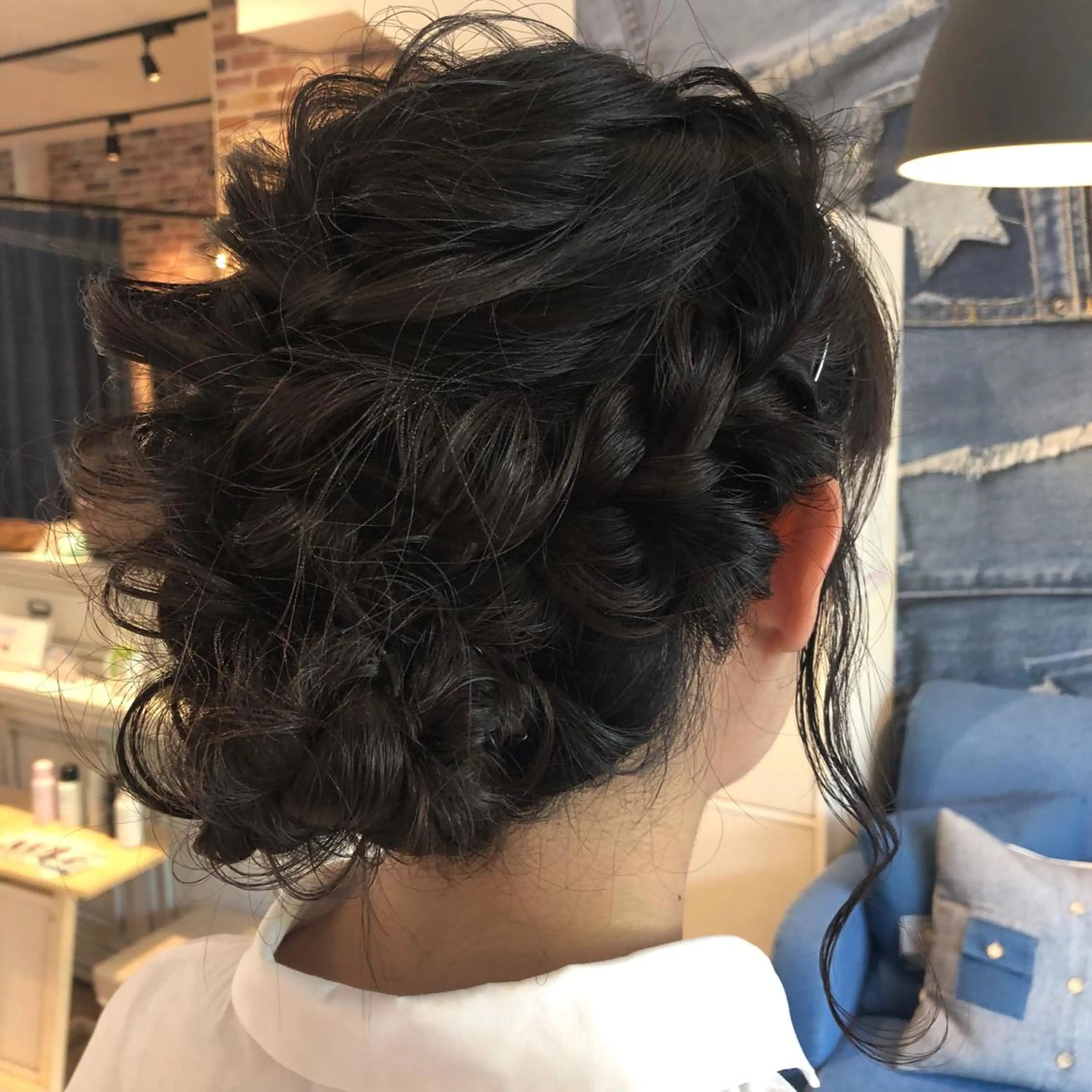 ミディアム ヘアアレンジ 【サンバイエム】 公式のエステ・リラクイメージ