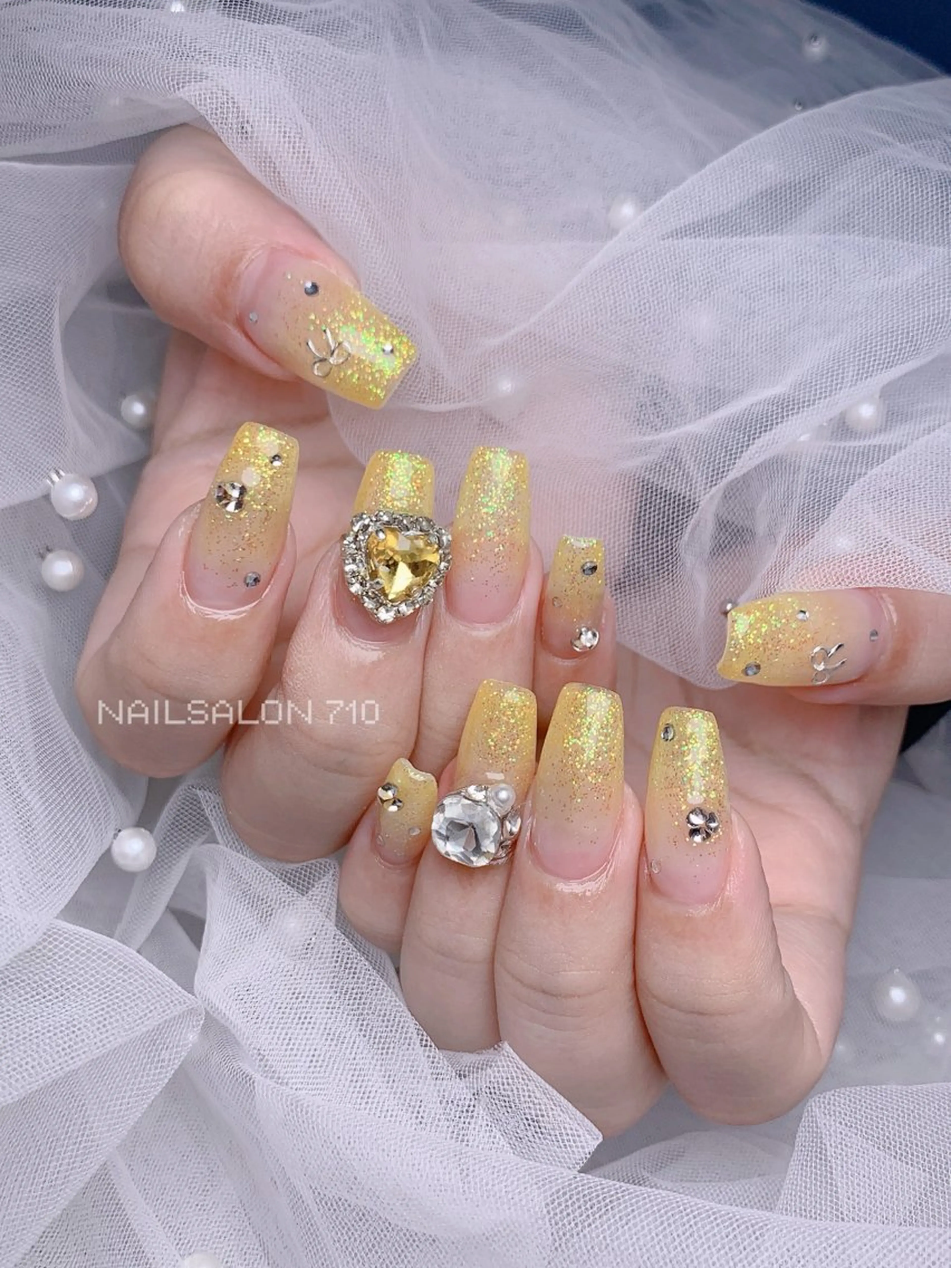 ネイル ハンドネイル フットネイル ナナイチゼロ I.Naoのネイルデザイン