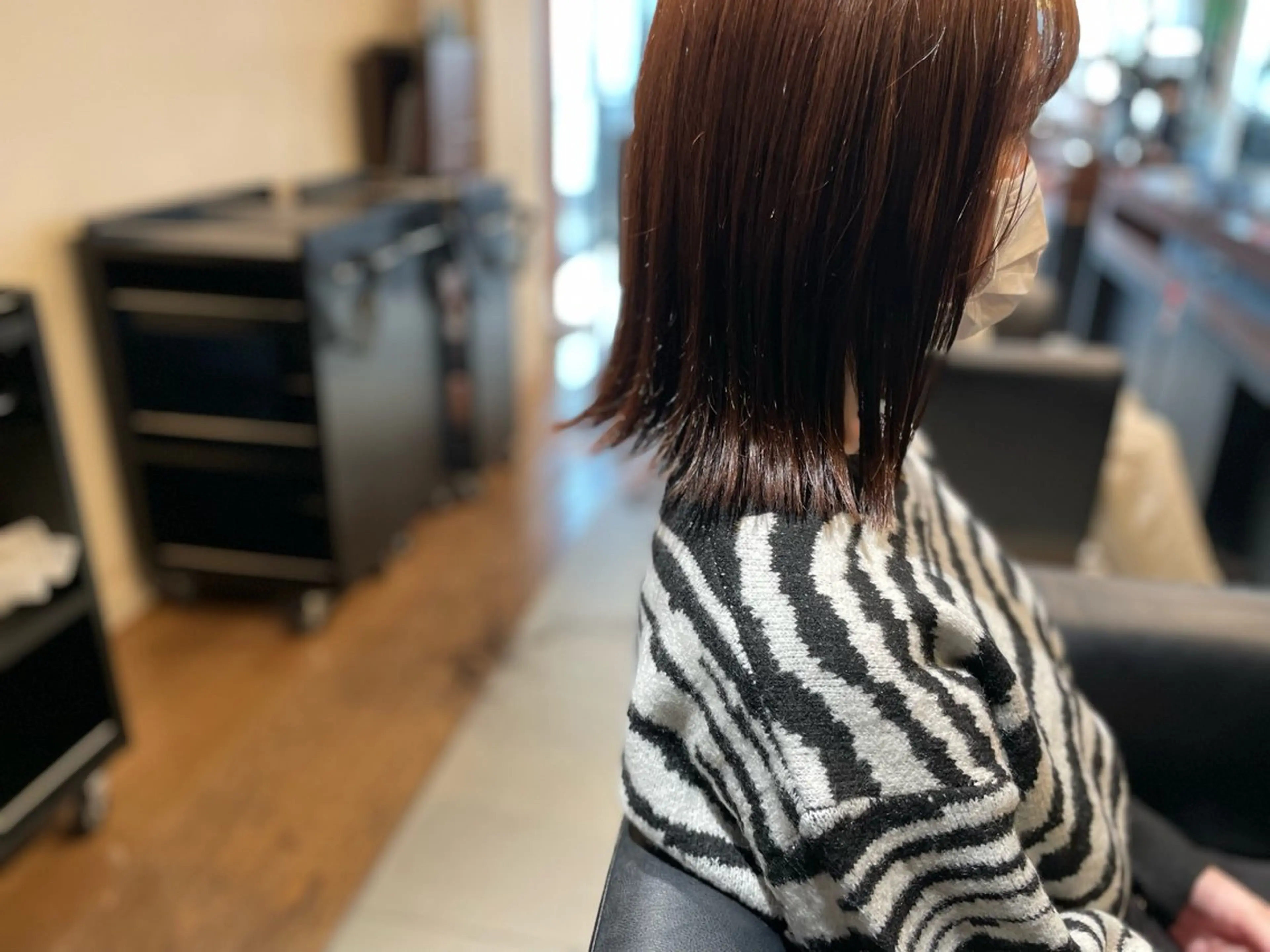 ミディアム ショート・ボブ 中村俊哉のヘアスタイル