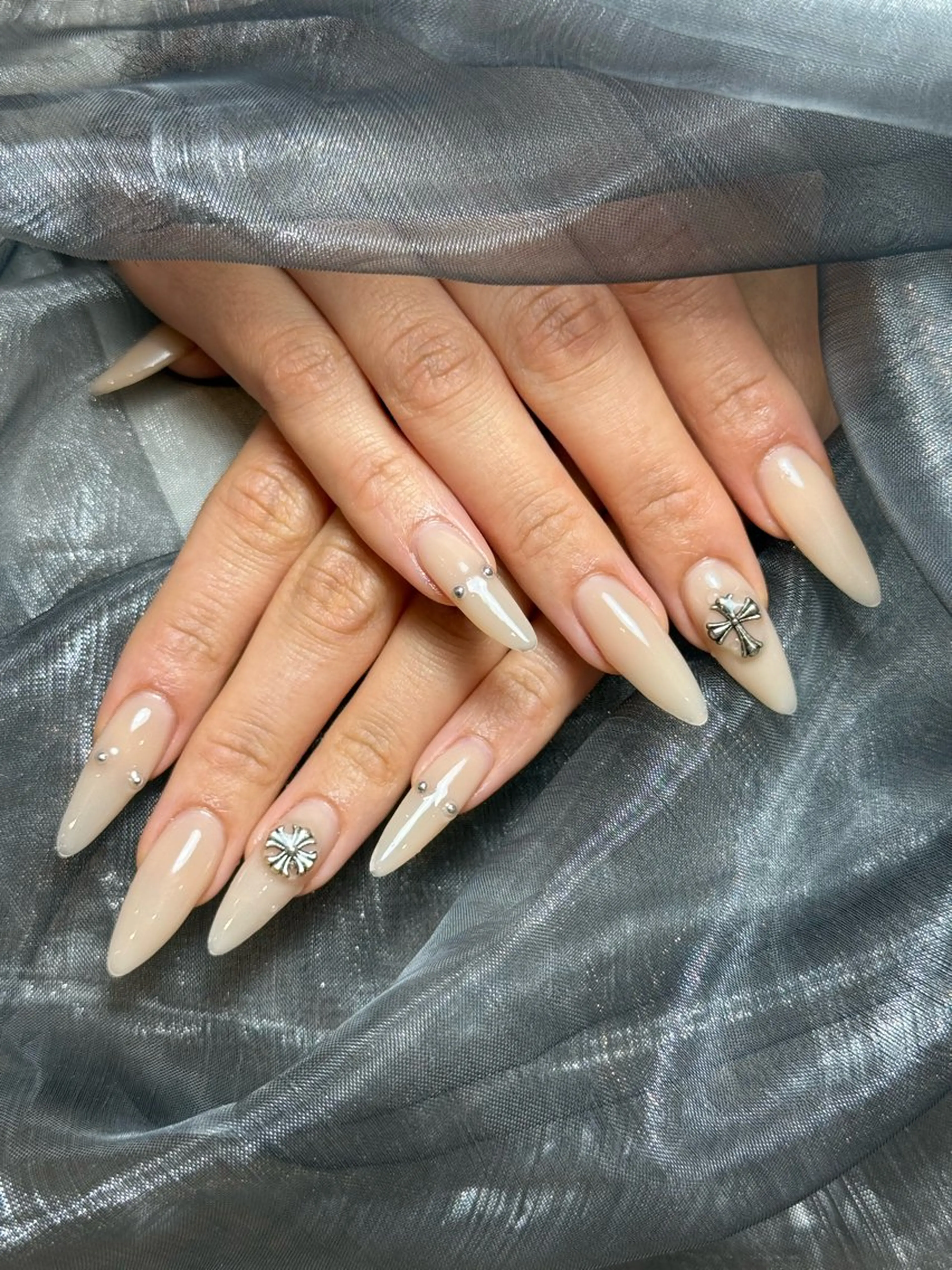 💅【ミニモ学割】チップ長さだしワンカラーorラメグラデーション【パーツ2個付き】の写真