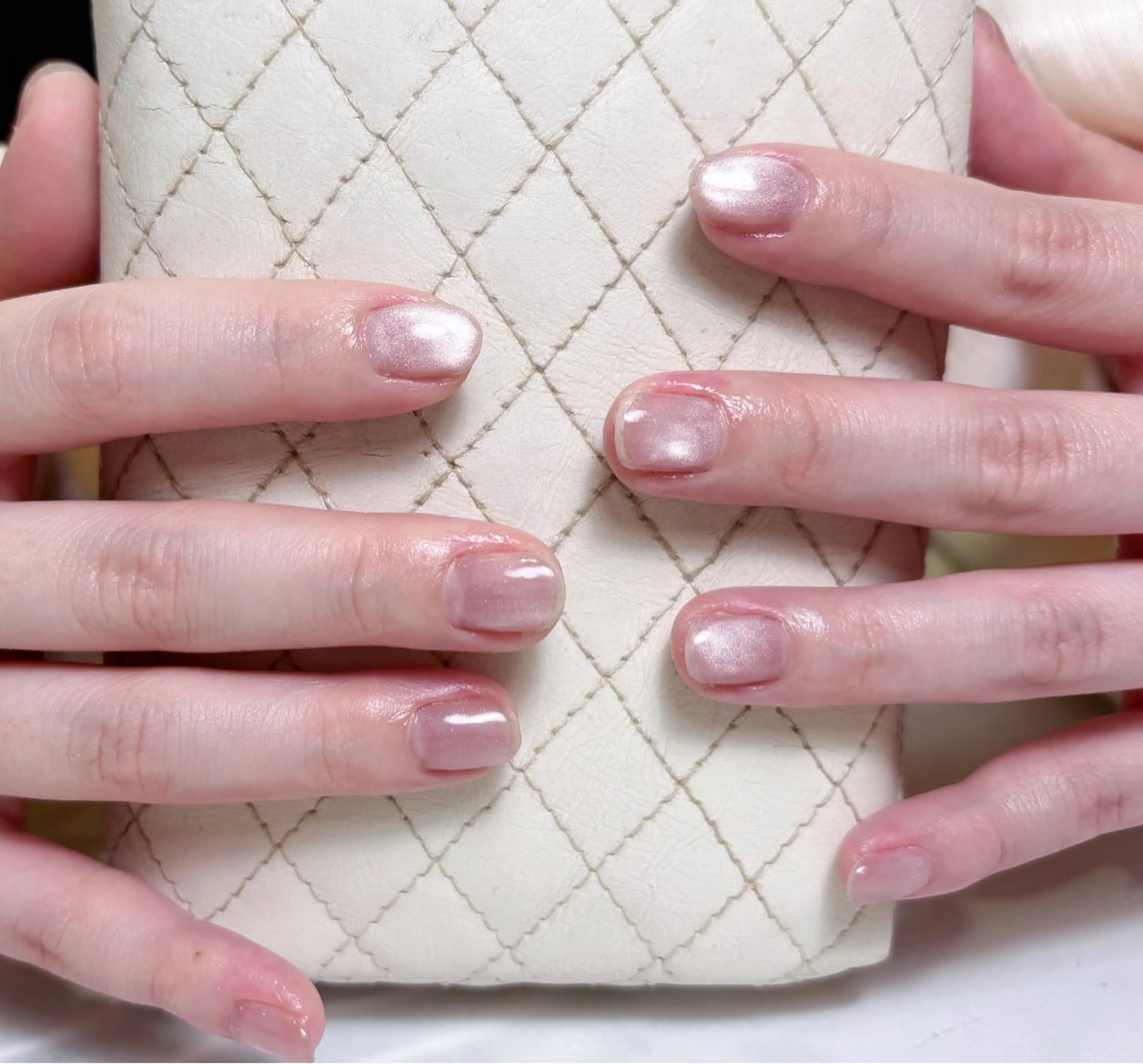 ネイル ハンドネイル キン グミのネイルデザイン