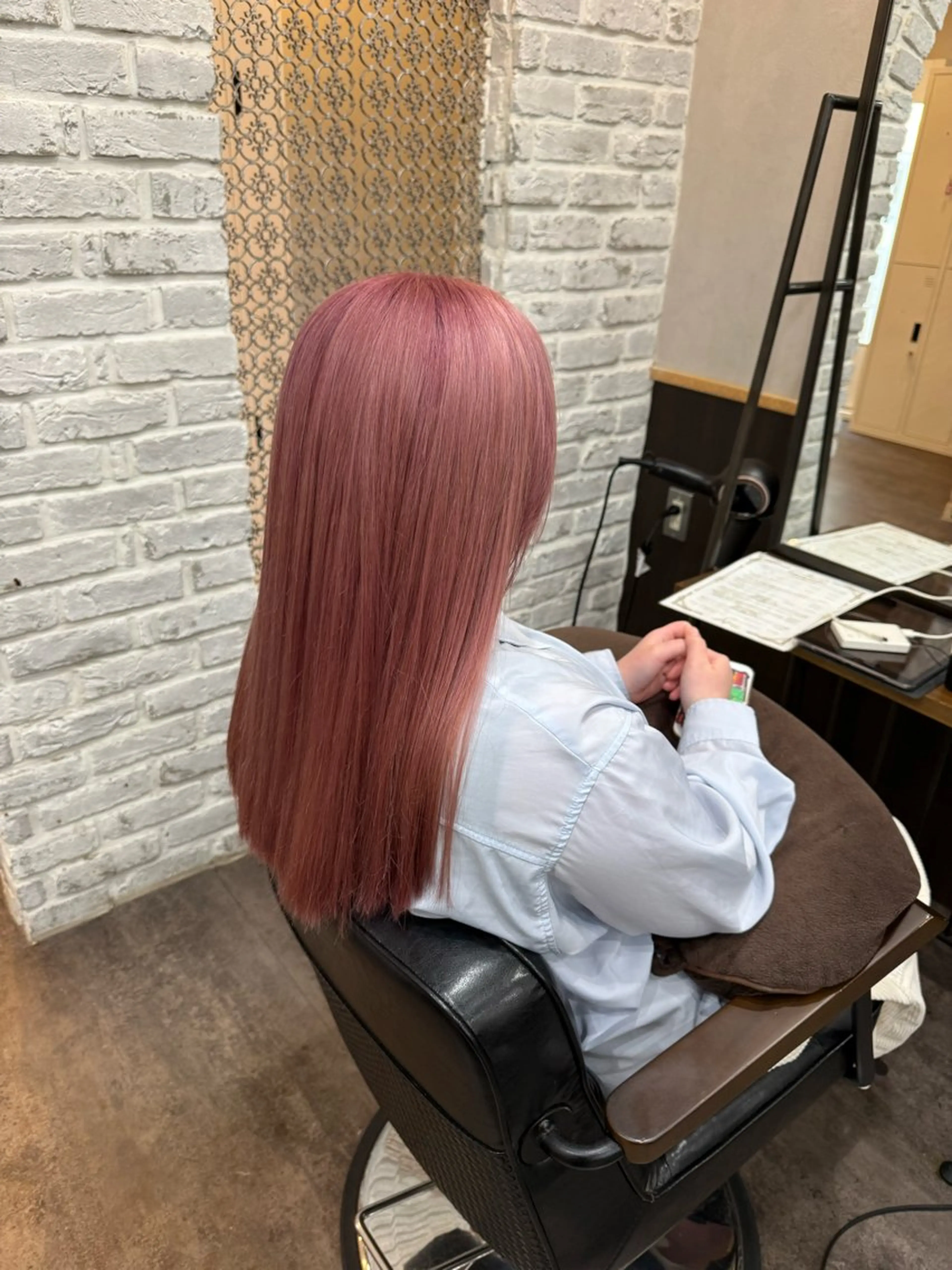 ロング カラー ハイトーンカラー ピンクカラー カット ヘアカラー トリートメント 艶カラー✨️派手髪 🦄renのヘアスタイル