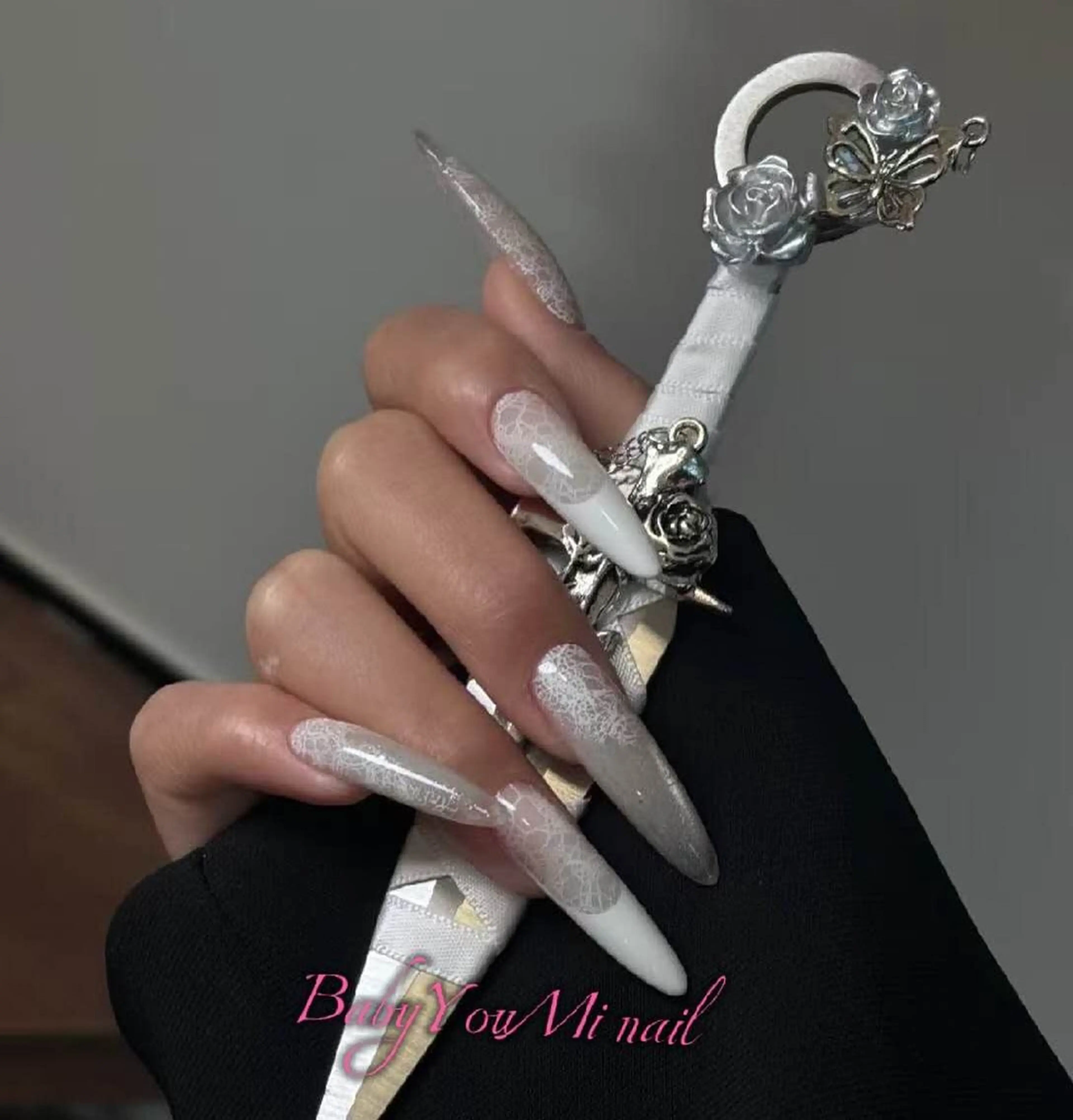 ネイル オーロラネイル フラワーネイル フットネイル フレンチネイル ジェルネイル ハンドネイル Oomiya 服部のネイルデザイン