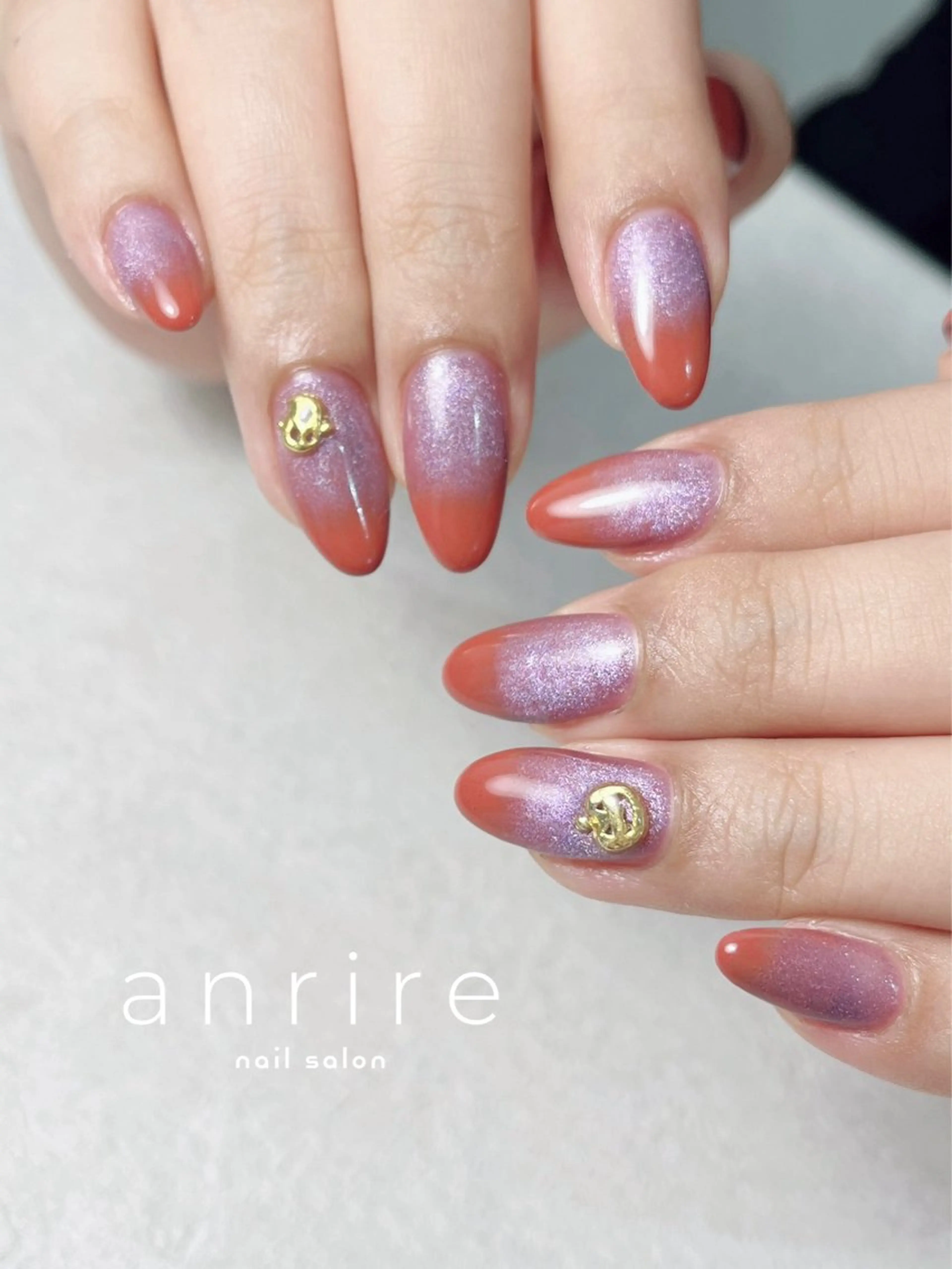 ネイル ジェルネイル グラデーション ハロウィン マグネットネイル オレンジ ハンドネイル nailsalon anrireのネイルデザイン
