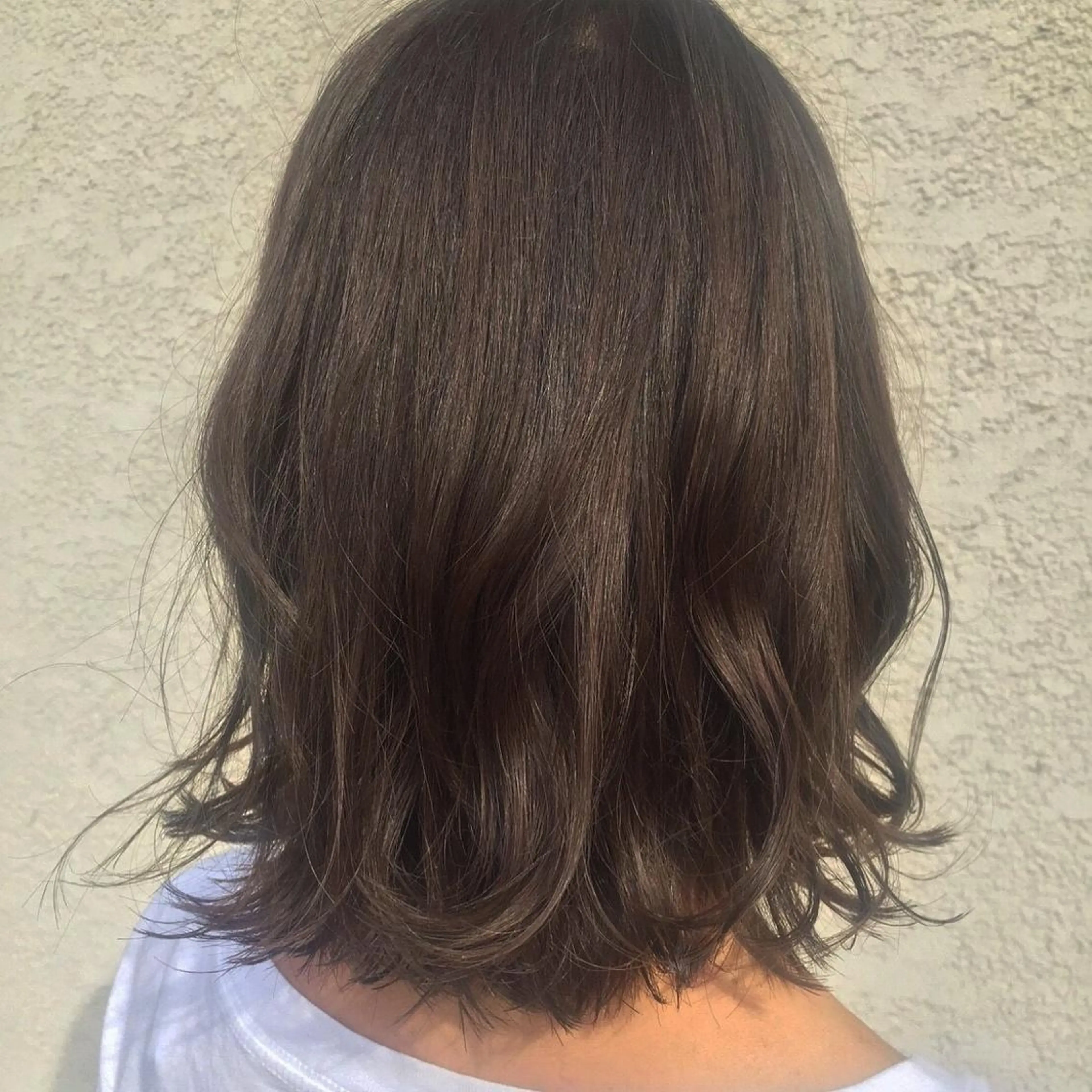 ミディアム カラー 透明感カラー イルミナカラー カット ヘアカラー トリートメント 酸性縮毛矯正🧴韓国 レイヤー/髪質改善のヘアスタイル