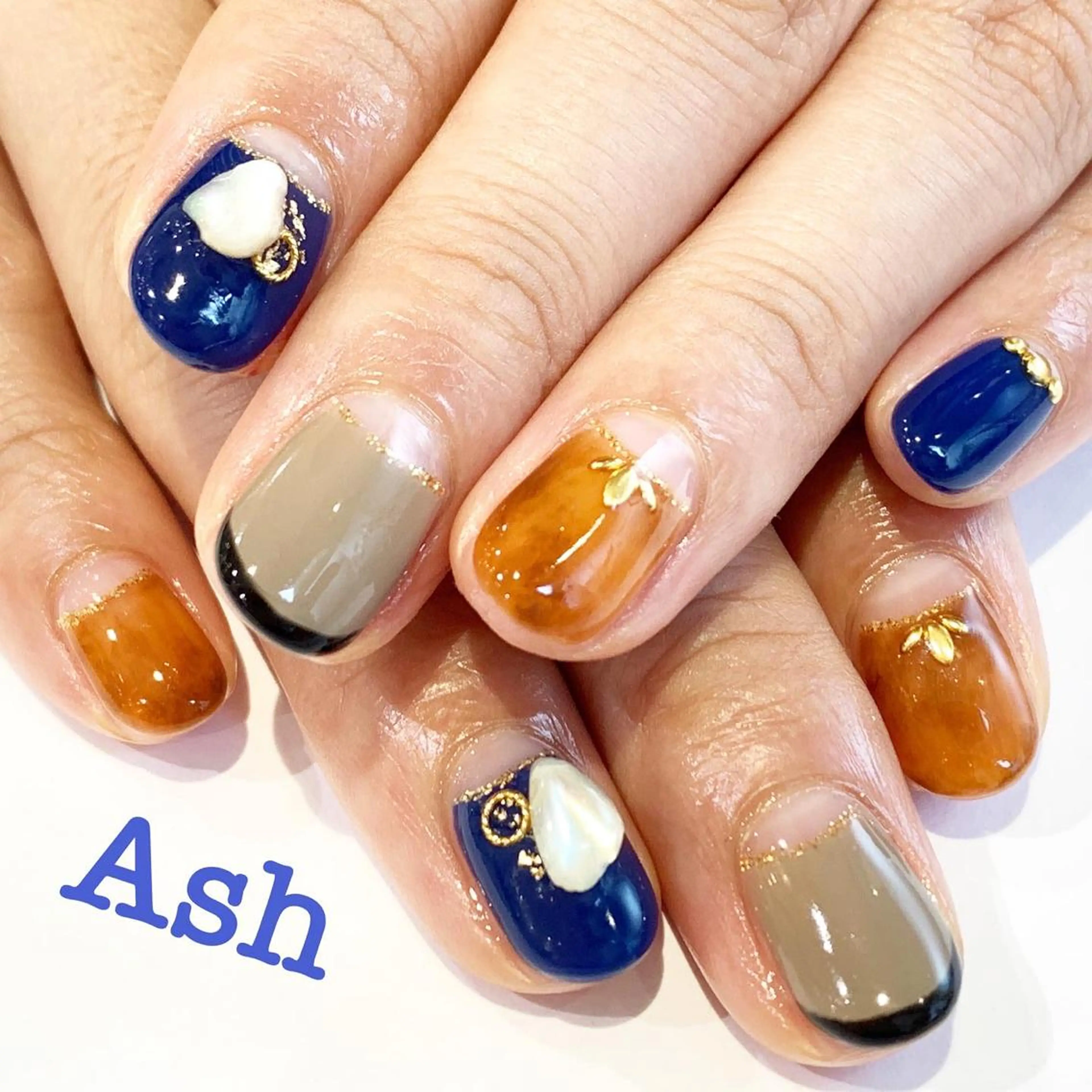 ネイル 🩵NORIKO 上品ネイルが得意🩵のネイルデザイン