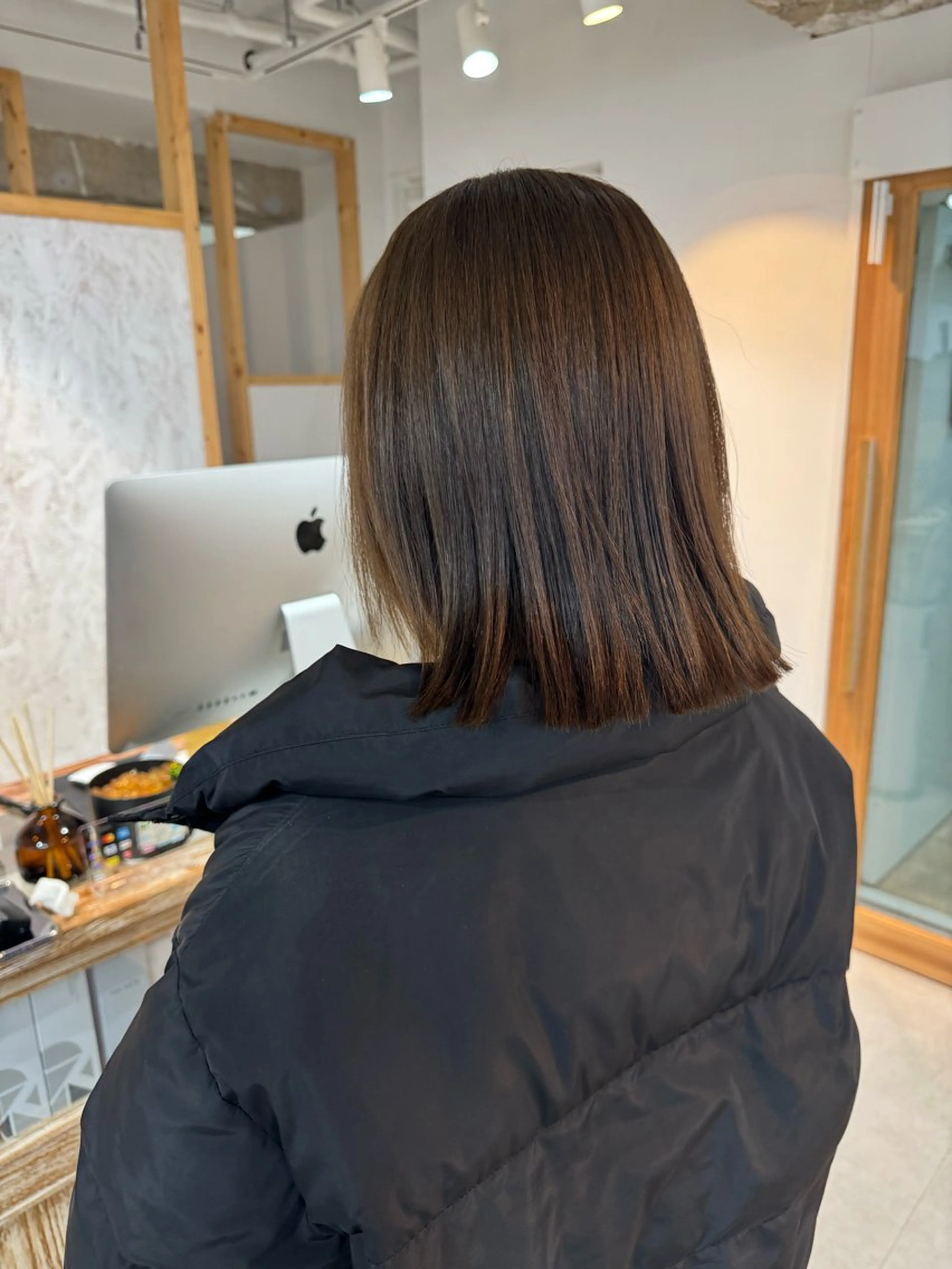 ショート カラー パーマ ROE 日吉のヘアスタイル