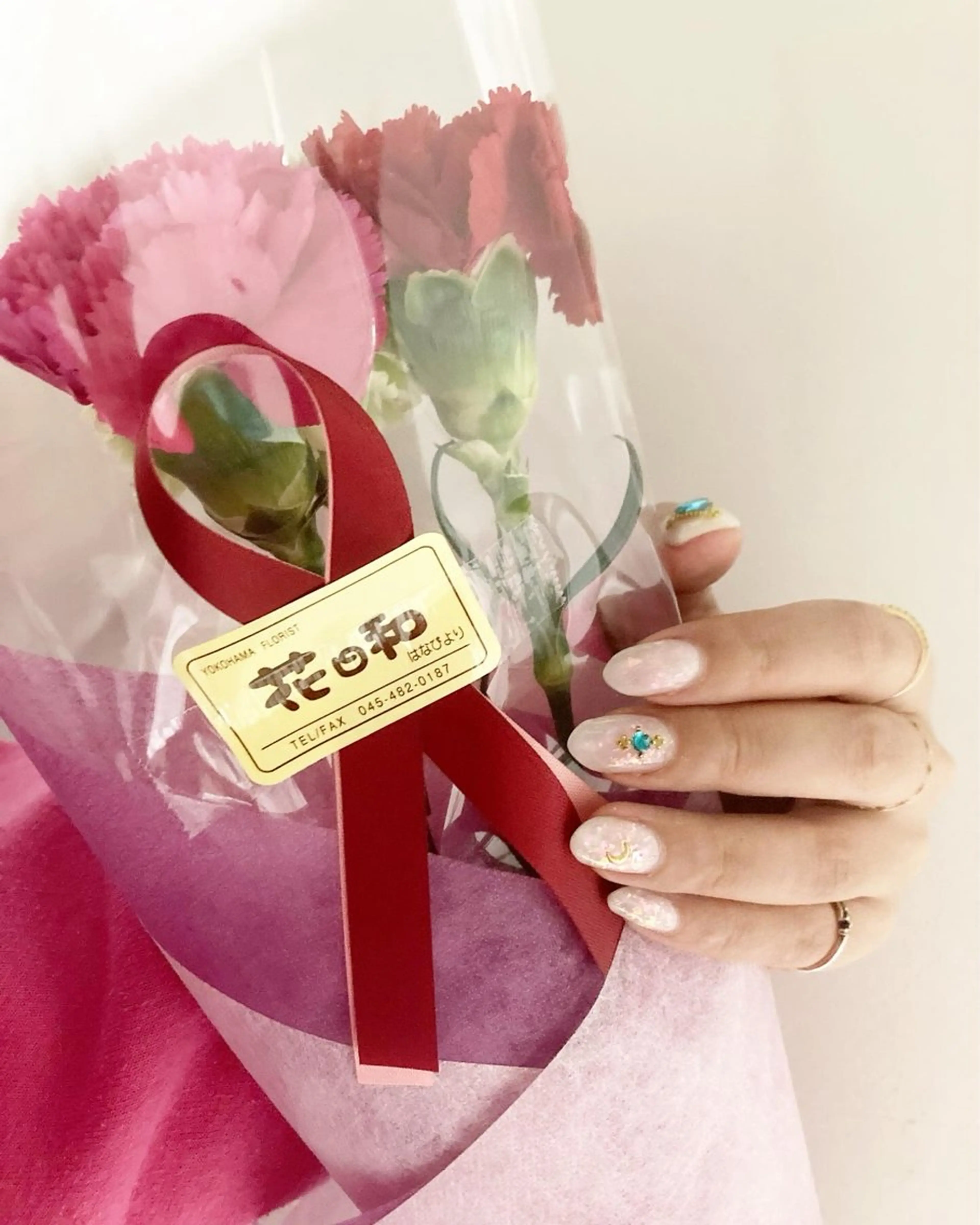 ミディアム RISA nail gleeのネイルデザイン