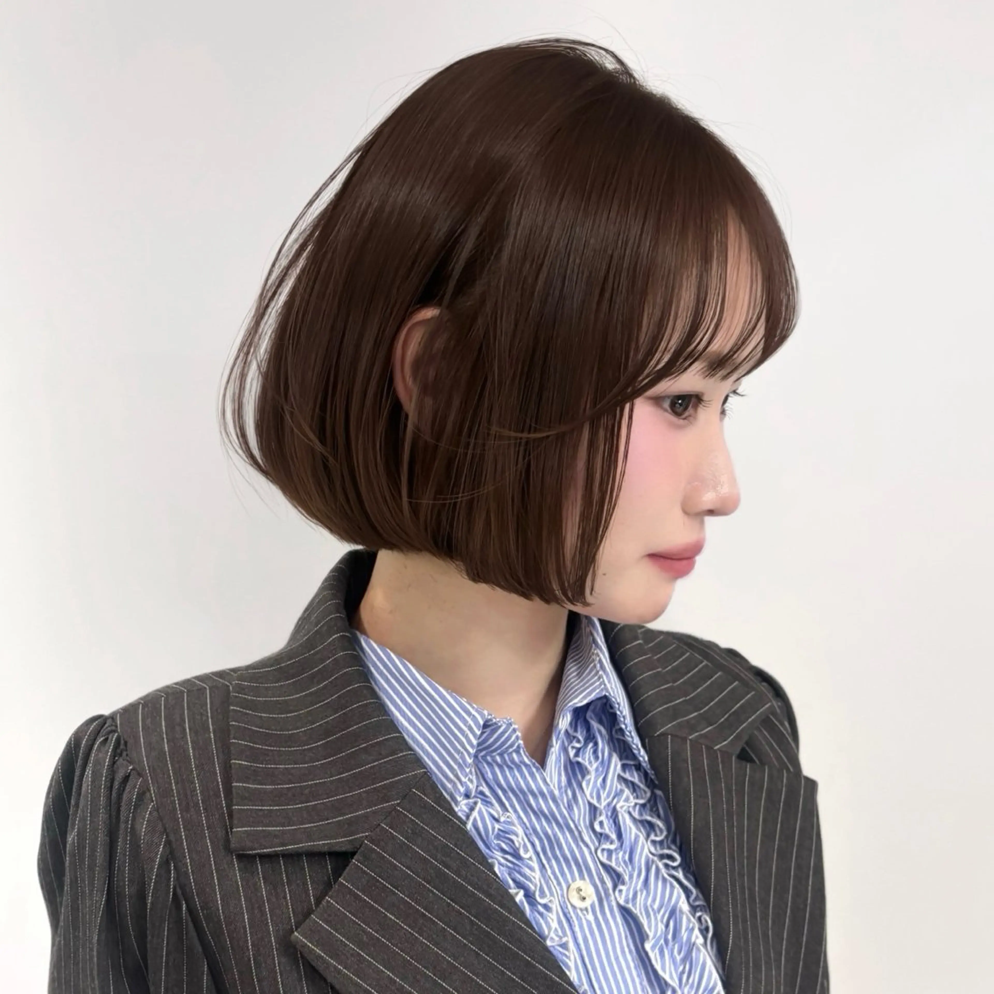 ショート ボブ 小顔カット 横岡 亜香里のヘアスタイル