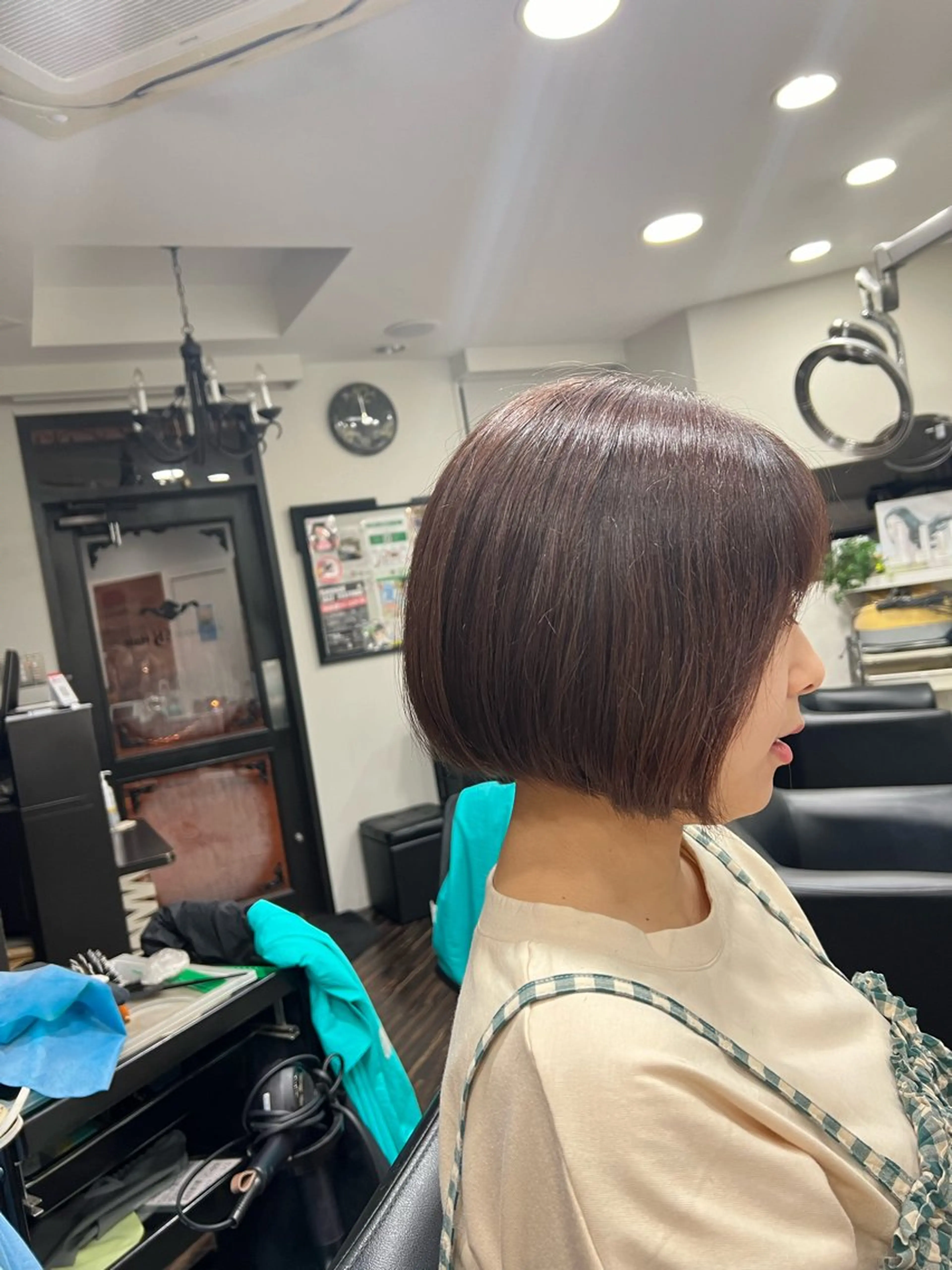 ミディアム 南桑 由芽のヘアスタイル