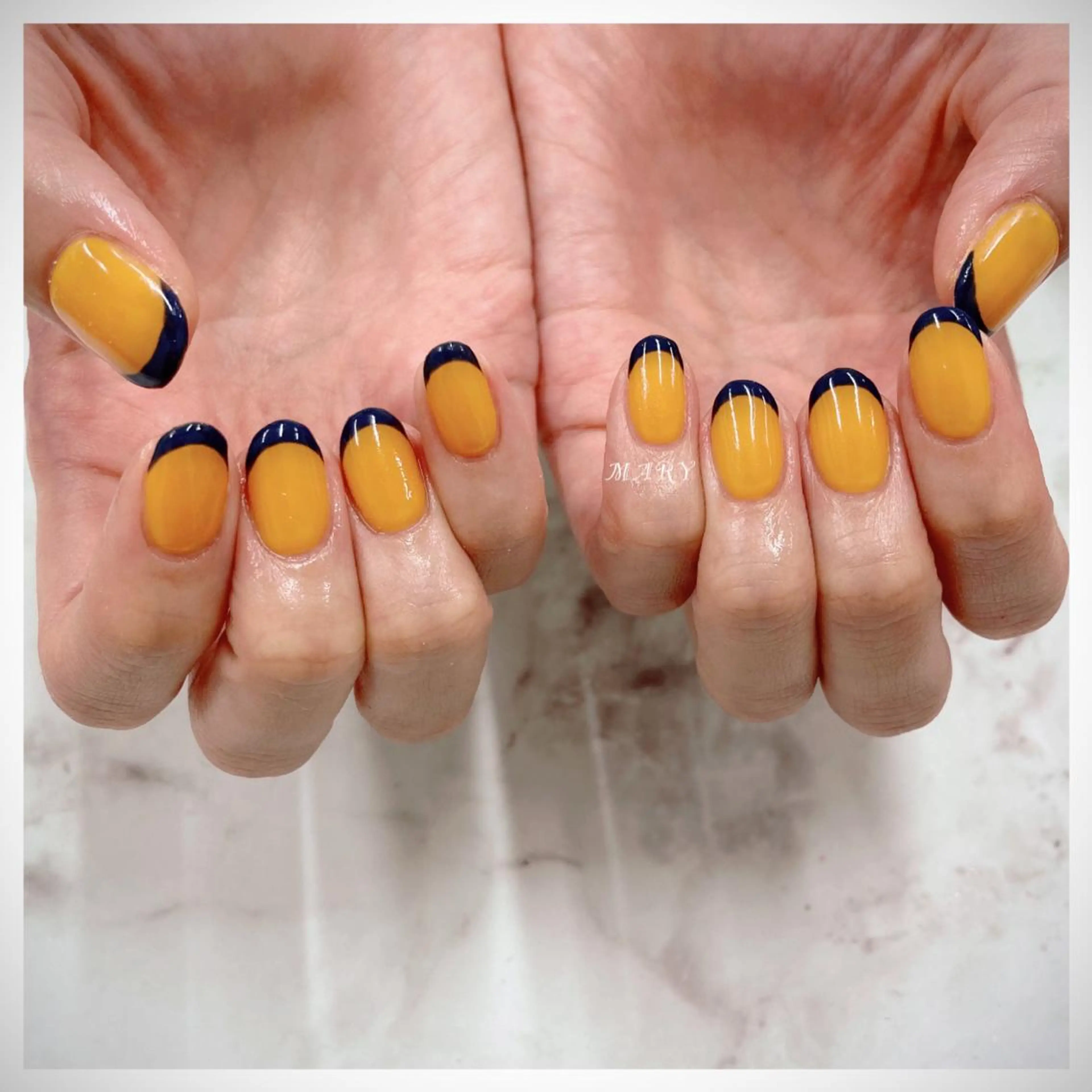 ネイル ブルー フレンチネイル ニュアンスネイル オレンジ ハンドネイル Mary nail .narumiのネイルデザイン