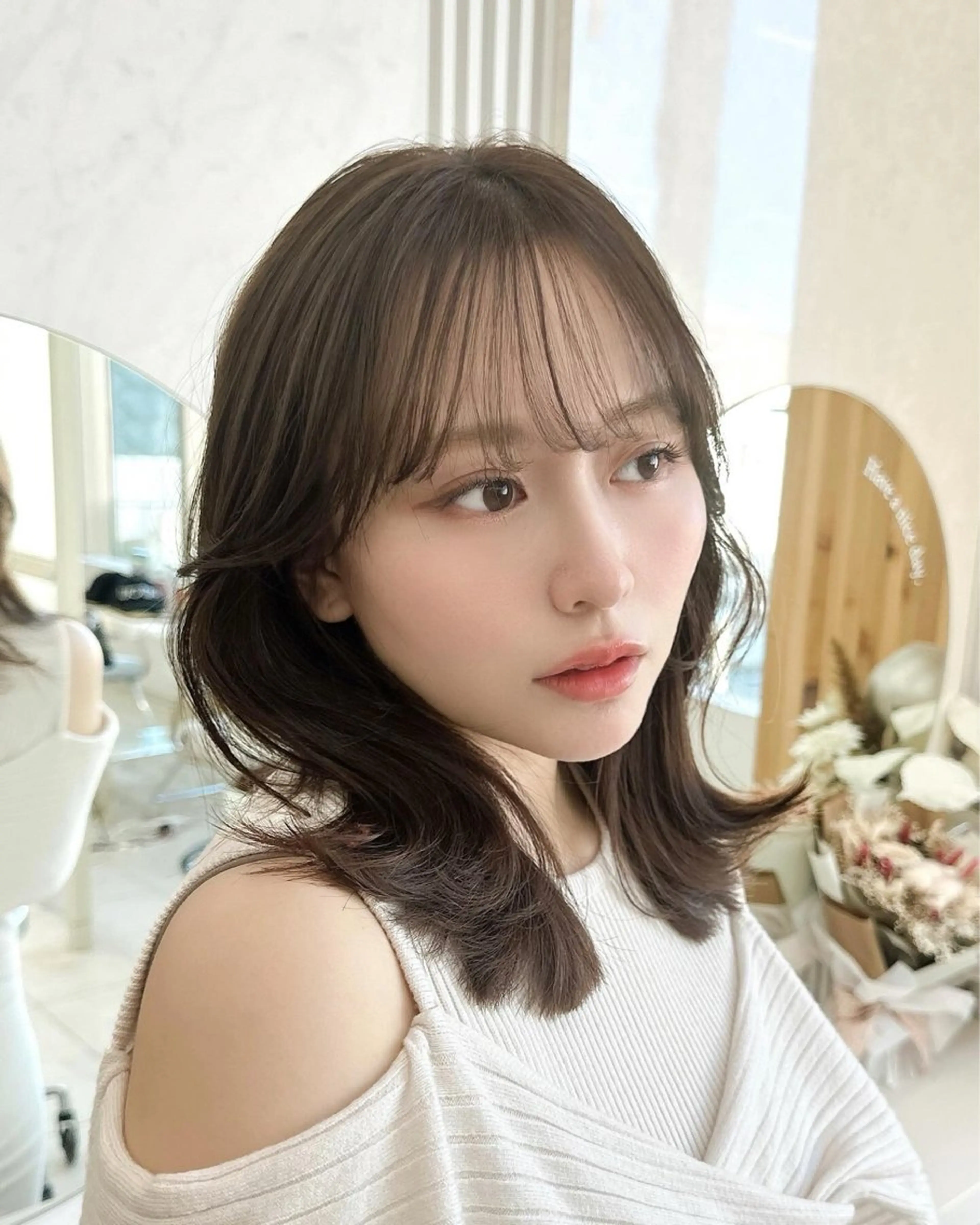 セミロング カラー ベージュカラー レイヤーカット カット ヘアカラー トリートメント 顔周り特化/韓国ヘア /レイヤー/吉野幸大のヘアスタイル