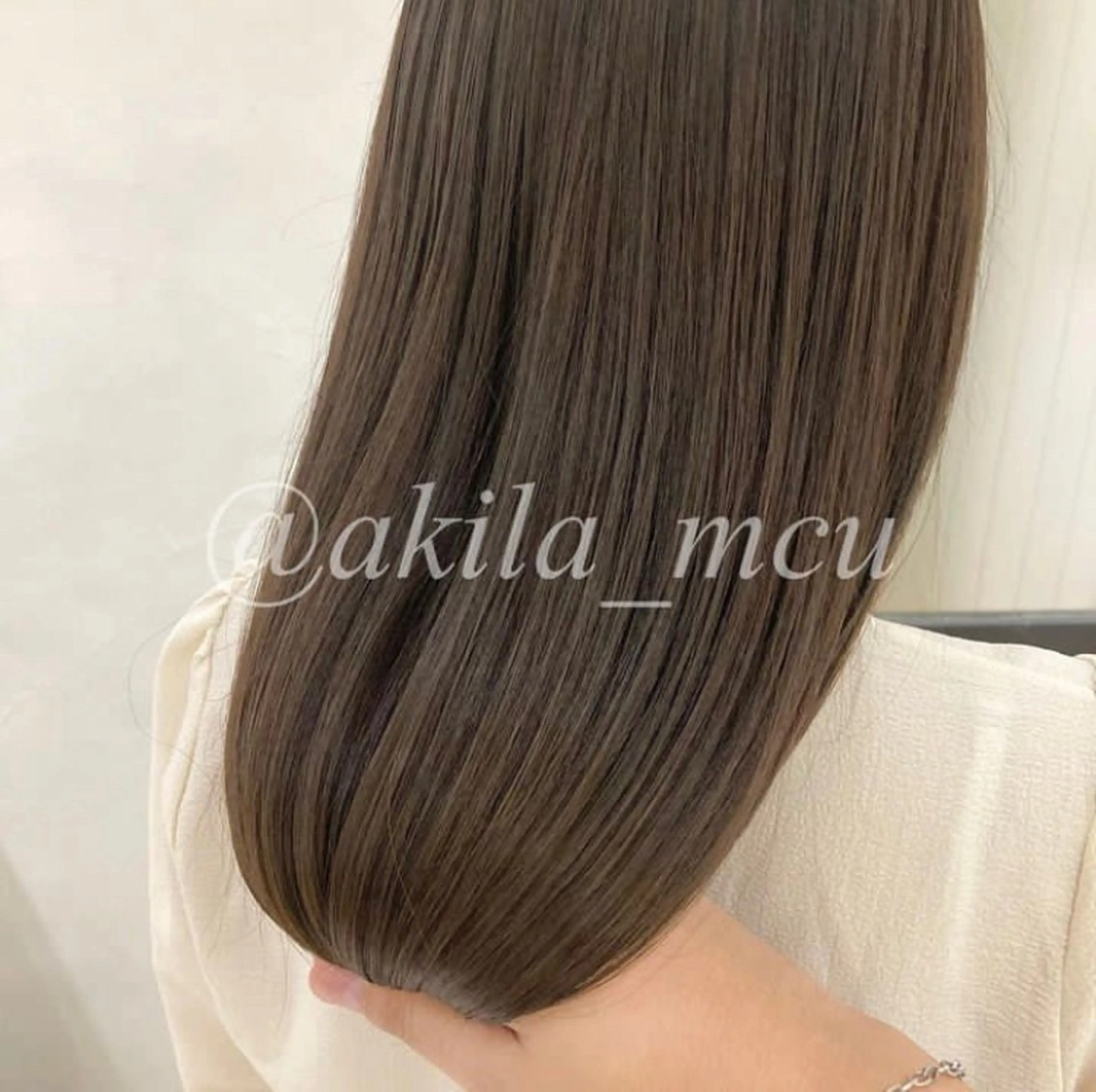 ミディアム カラー ヘアアレンジ 透明感カラー グレージュ 外国人風カラー 髪質改善 トリートメント エグチ アキラのヘアスタイル