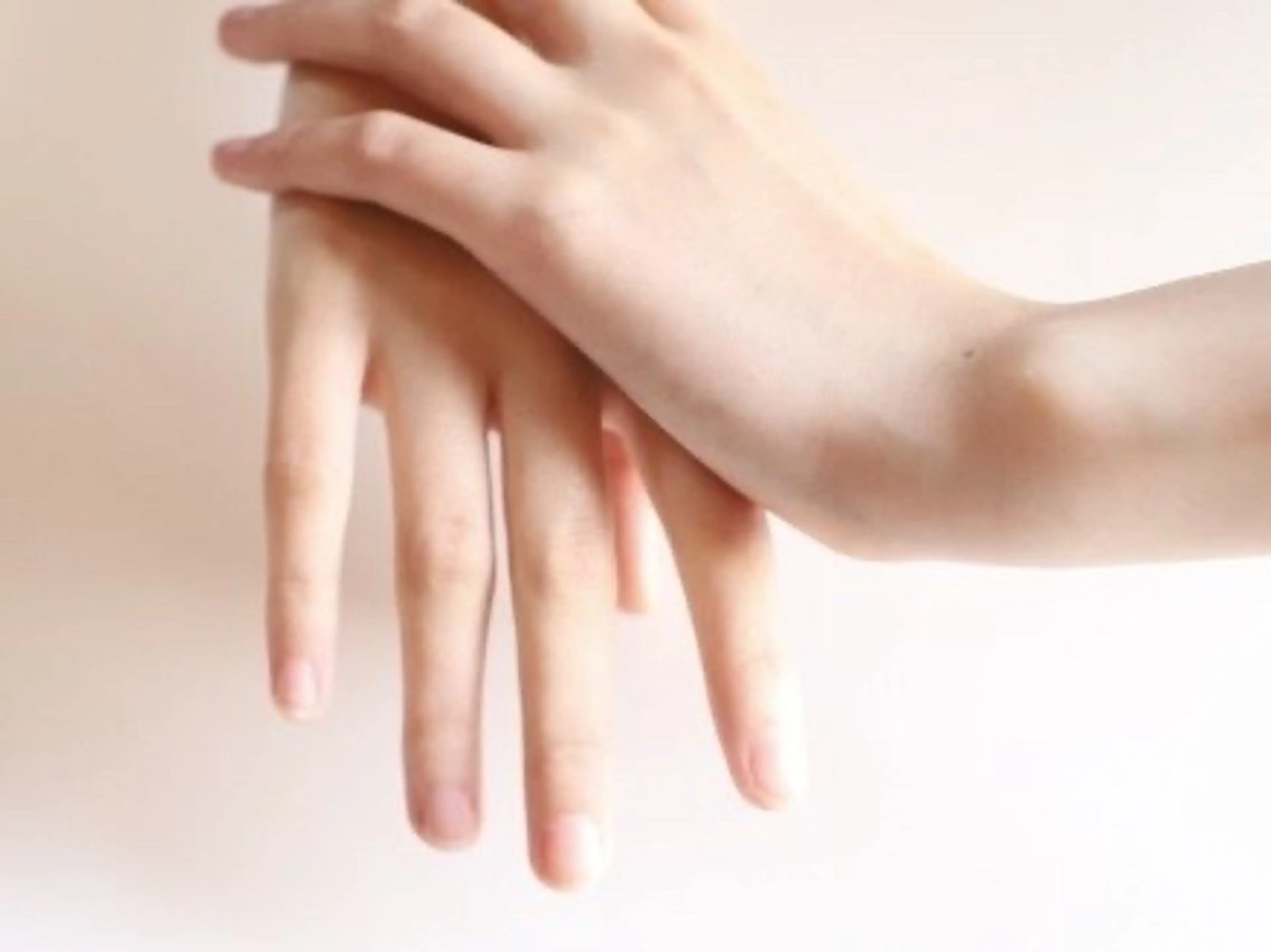 ハンド🖐️ソフトジェルオフのみ✨オフ・長さ・表面整え・マニキュアベースコート💓Jrネイリストのモニター様価格🫶🏻の写真