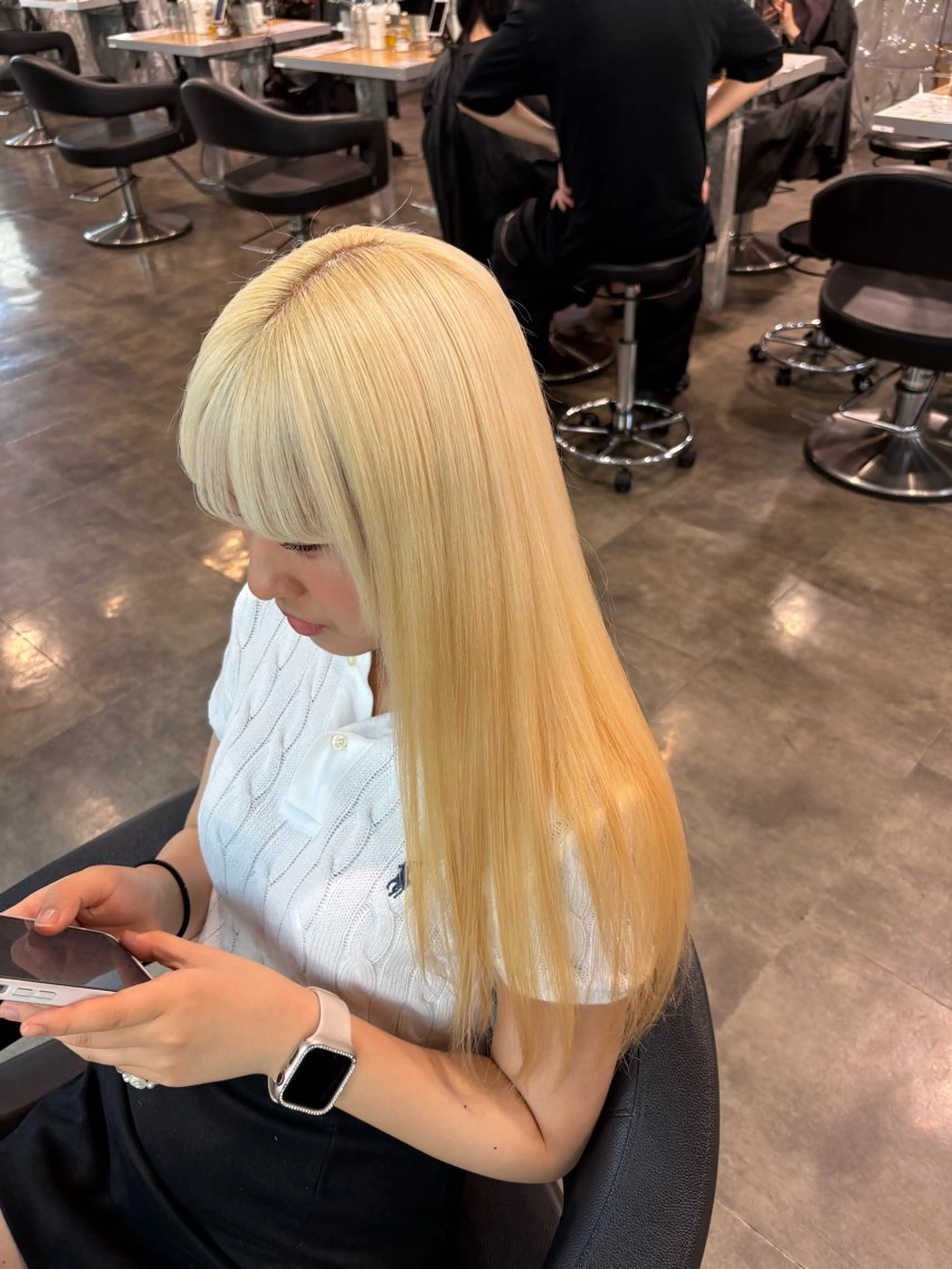 ロング カラー ヘアカラー トリートメント ハイトーン 横浜💞ミオのヘアスタイル